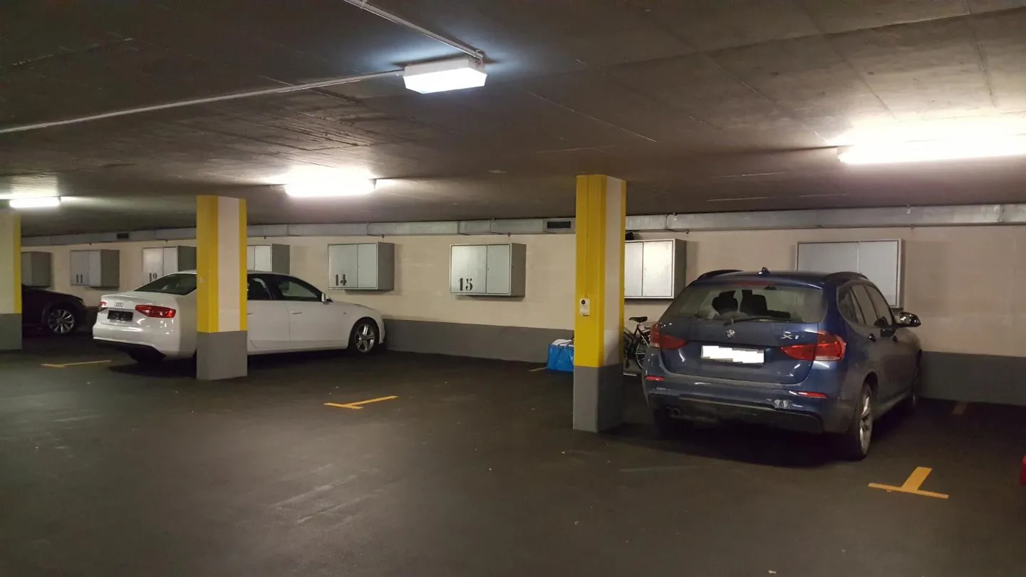 Ihr Tiefgaragenplatz in Zollikon wartet! - Foto 3 di 4