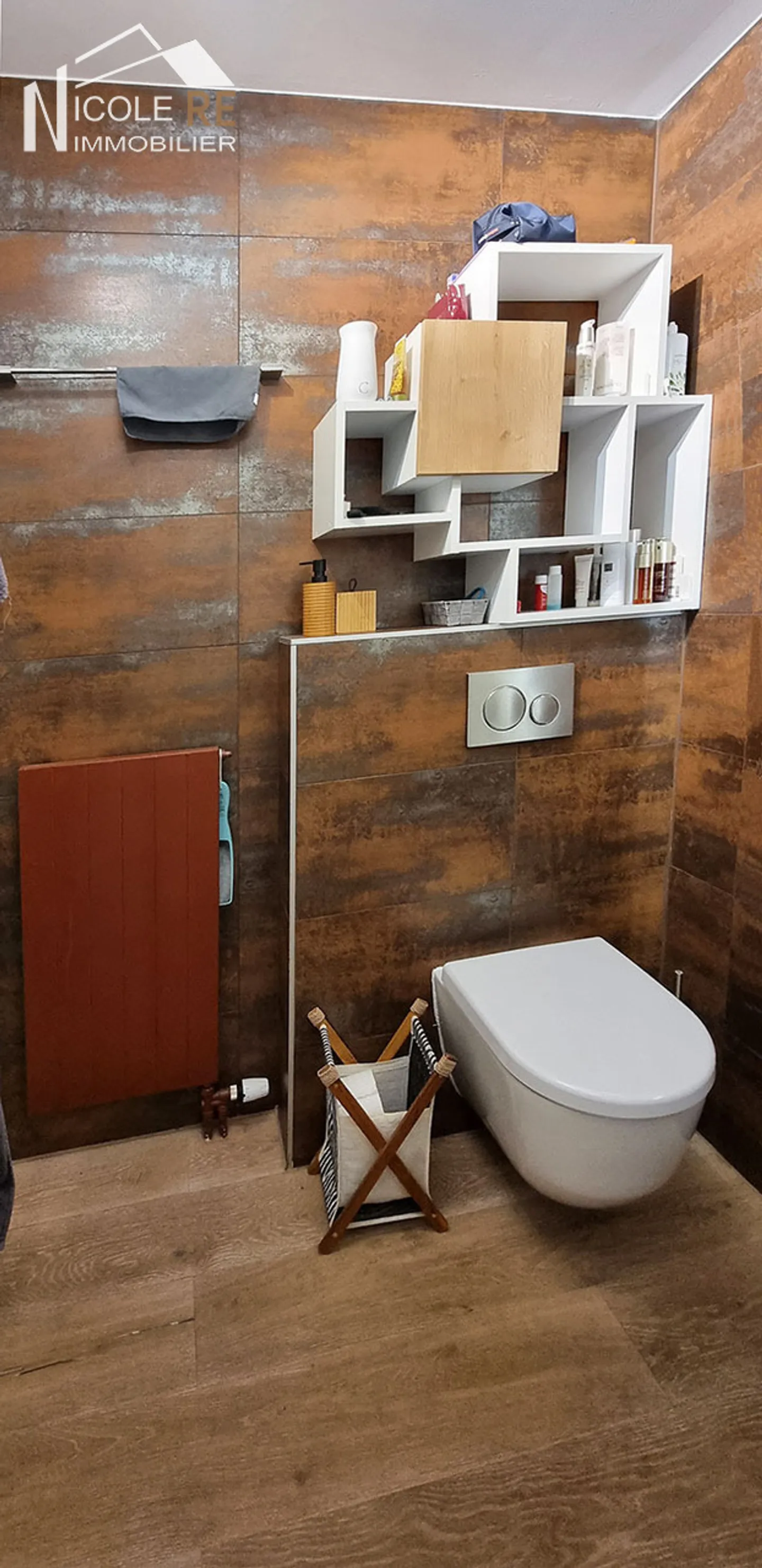 Chalet-Style Apartment with Terrace - Photo 17 of 25