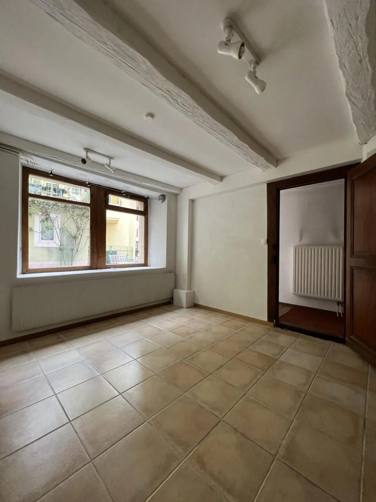 Mieten? Ungewöhnliche 3-Zimmer-Duplexwohnung in Saint-Aubin - Foto 3 von 9