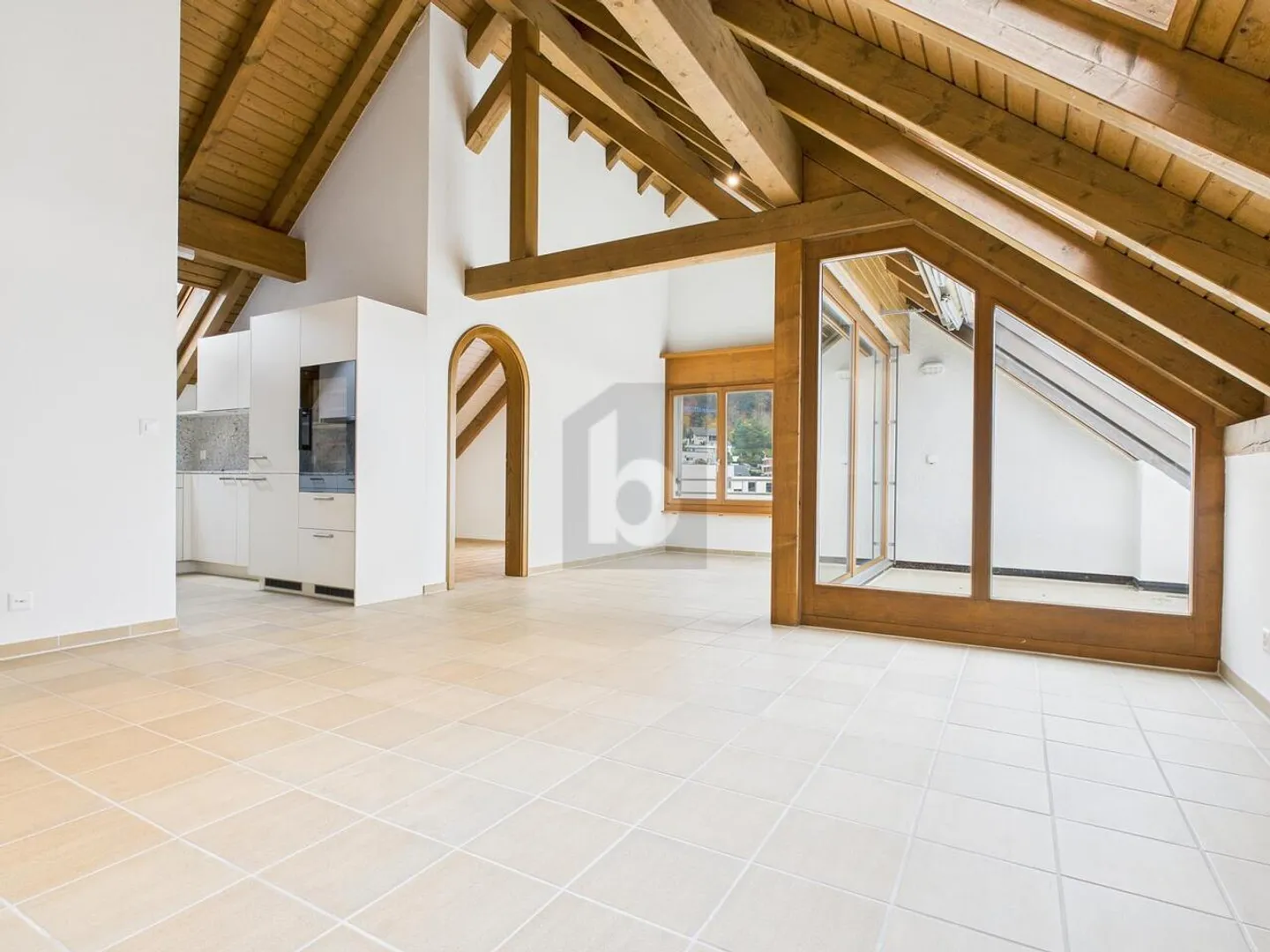 FRESHLY RENOVATED, WITH A VIEW OF THE LIMMATTAL - Photo 2 of 6