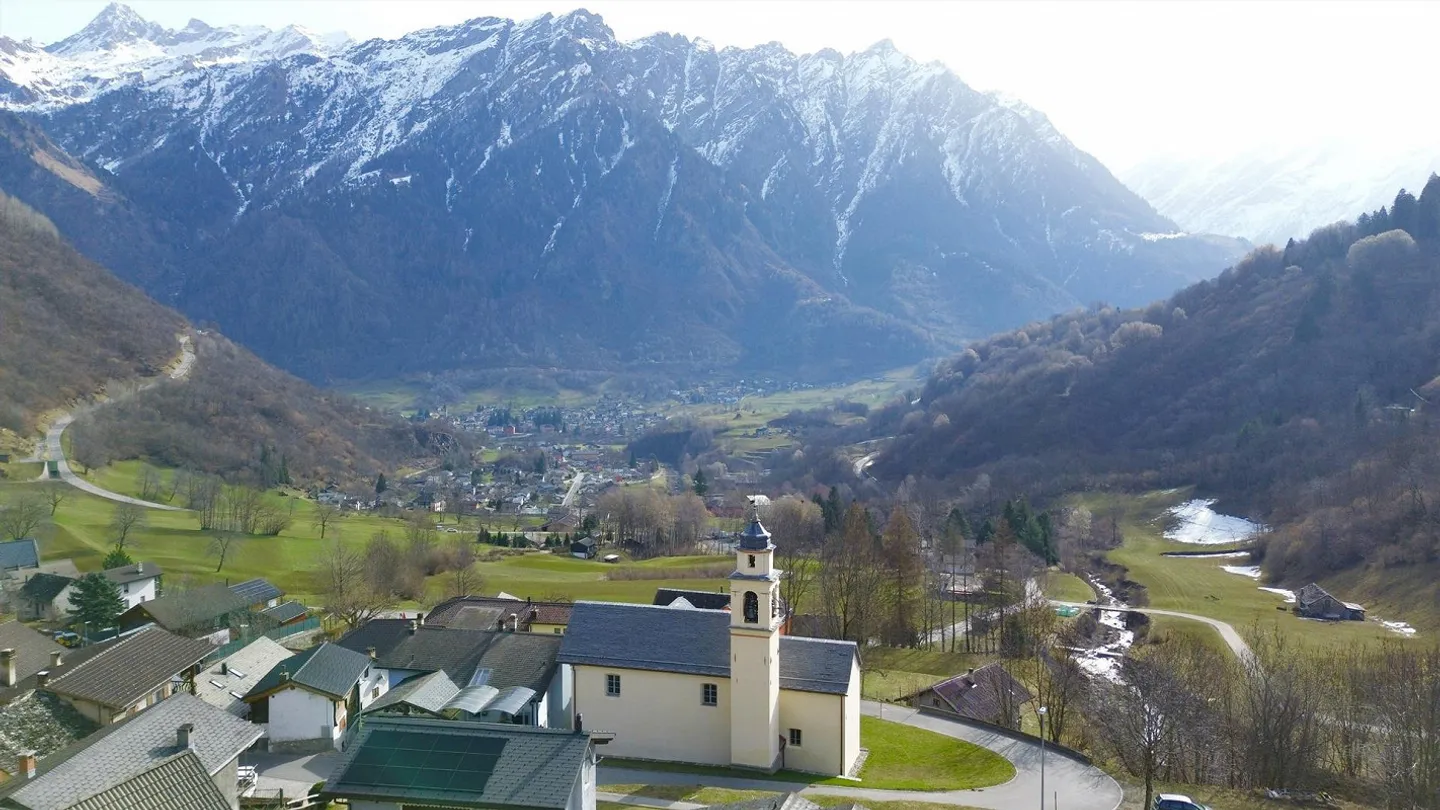 Casa familiare affascinante a Olivone - Foto 11 di 12
