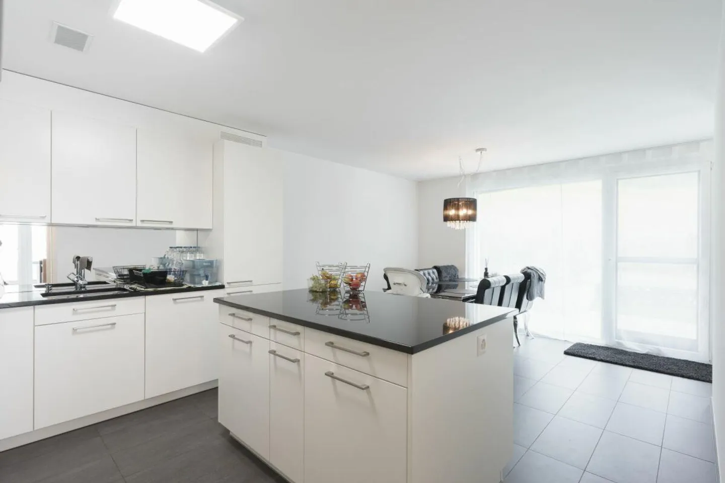 Modernes Einfamilienhaus in Arisdorf - Foto 4 von 22