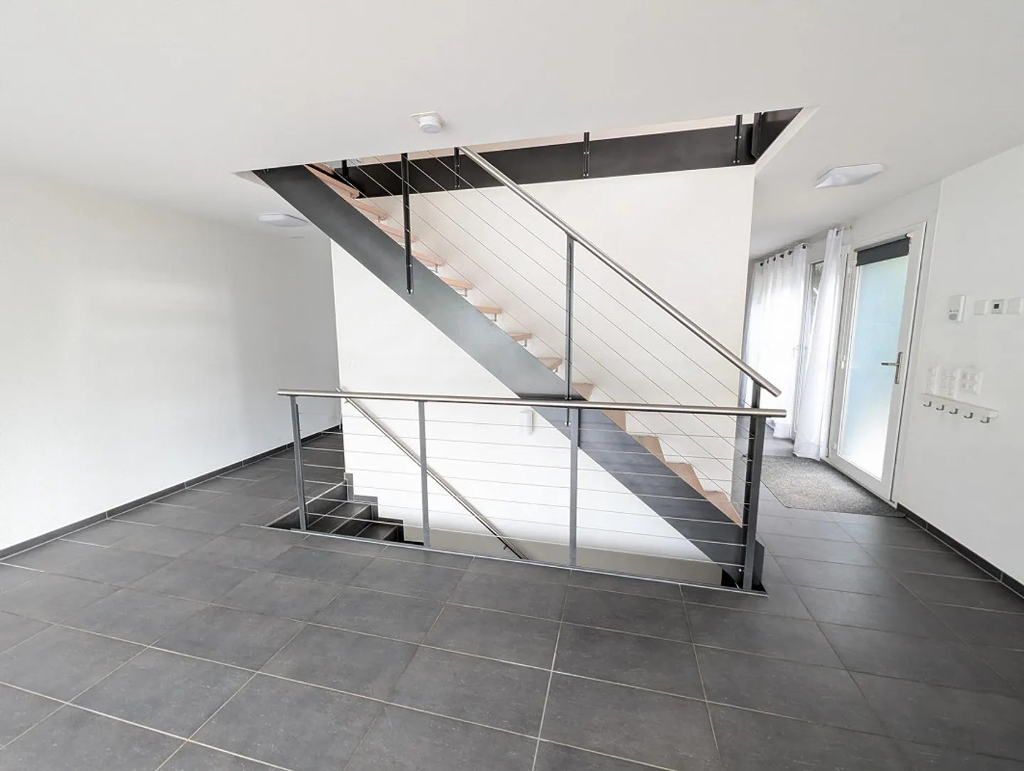 Modernes Einfamilienhaus in Arisdorf - Foto 6 von 22