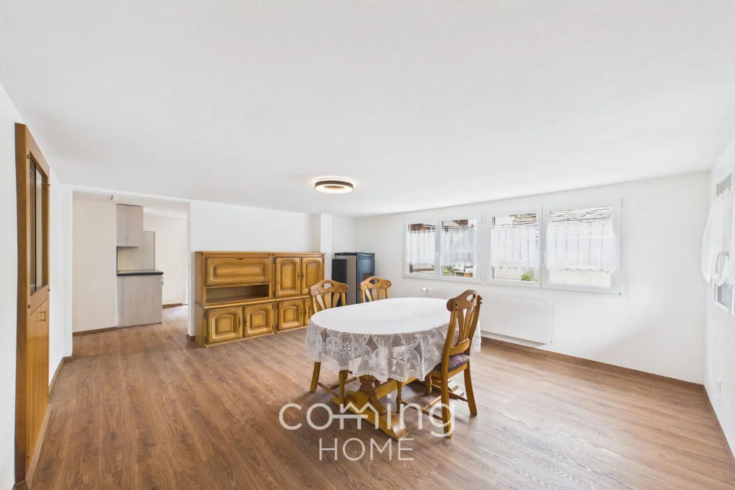Charming 4.5 room apartment in Saas-Balen with stunning mountain views - Photo 3 of 13