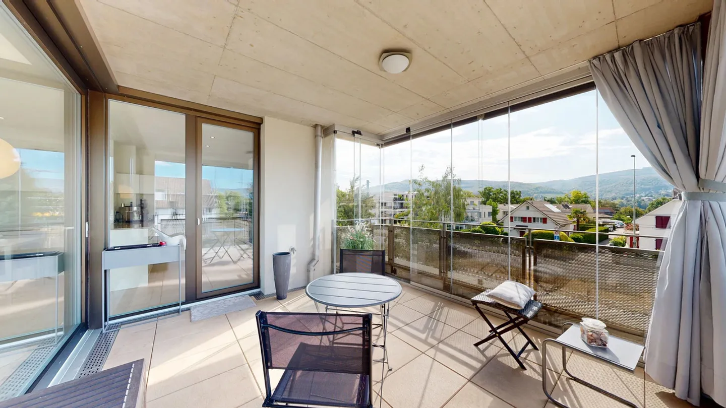 Modernes Apartment mit Balkon - Foto 8 von 19
