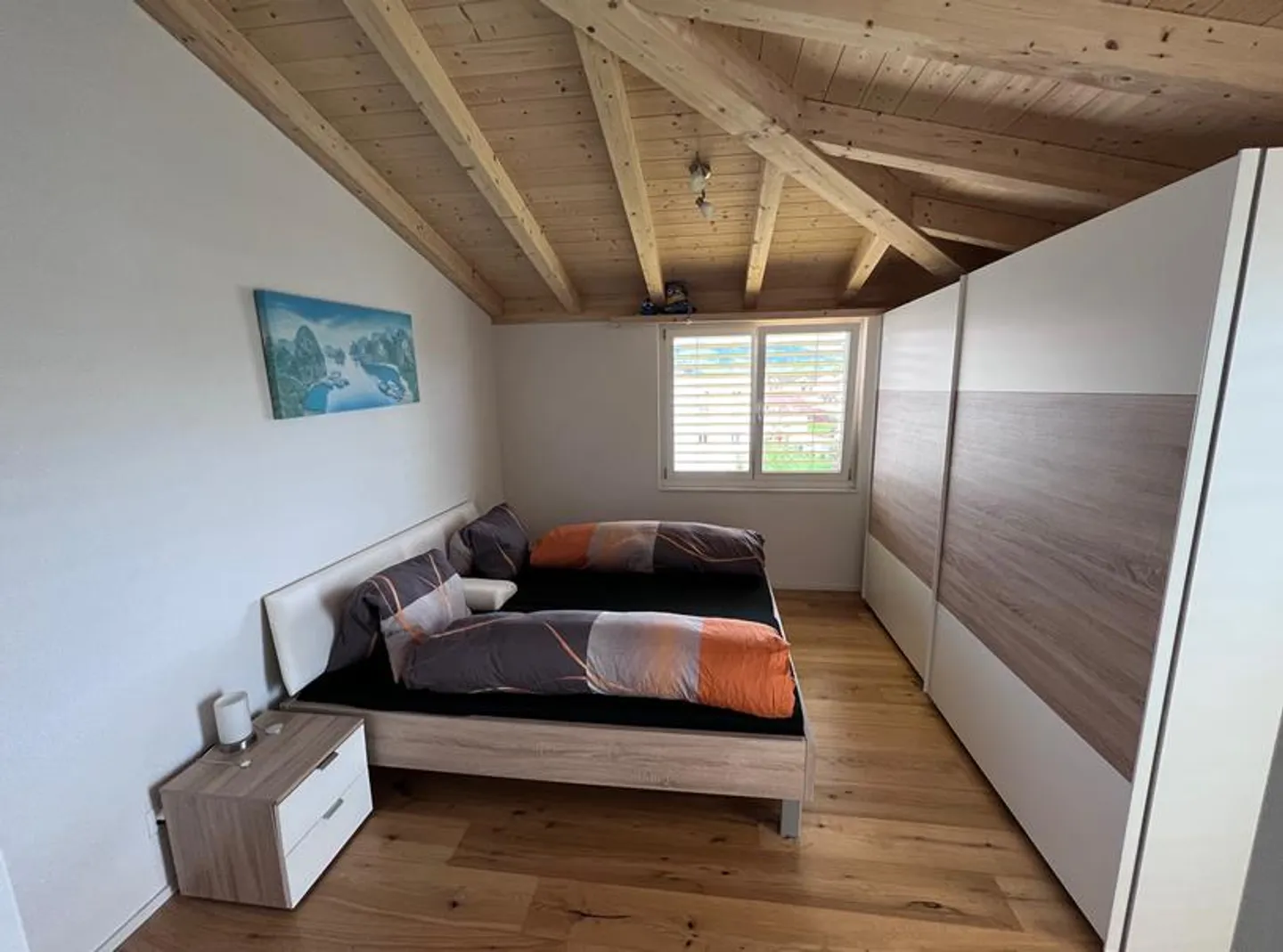Appartement sous les combles de 3,5 pièces dans un endroit calme - Photo 4 sur 8