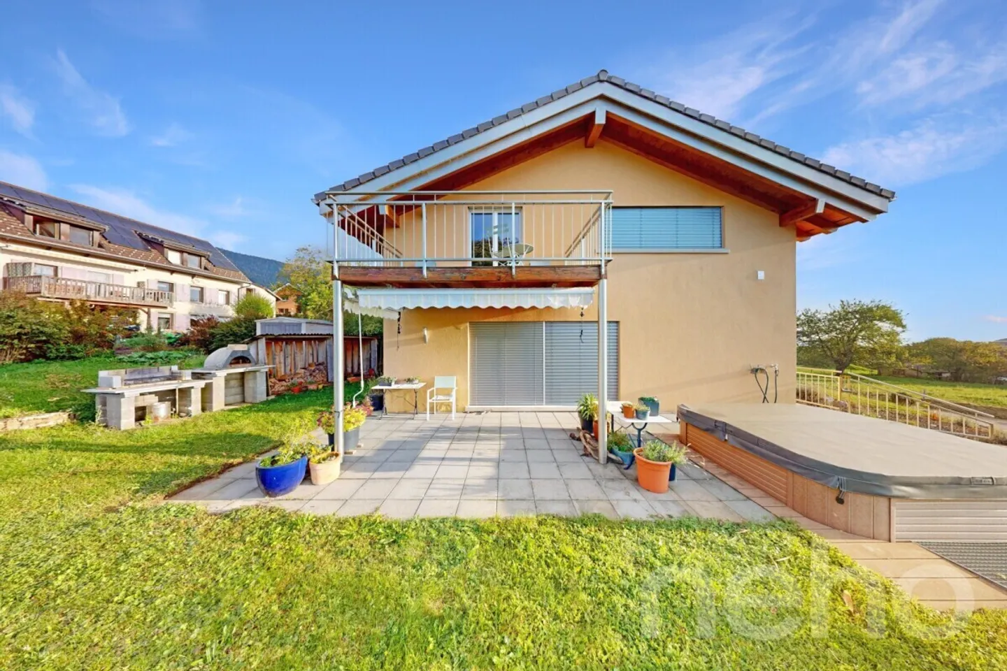 Magnifica villa indipendente a Fresens - Foto 3 di 12