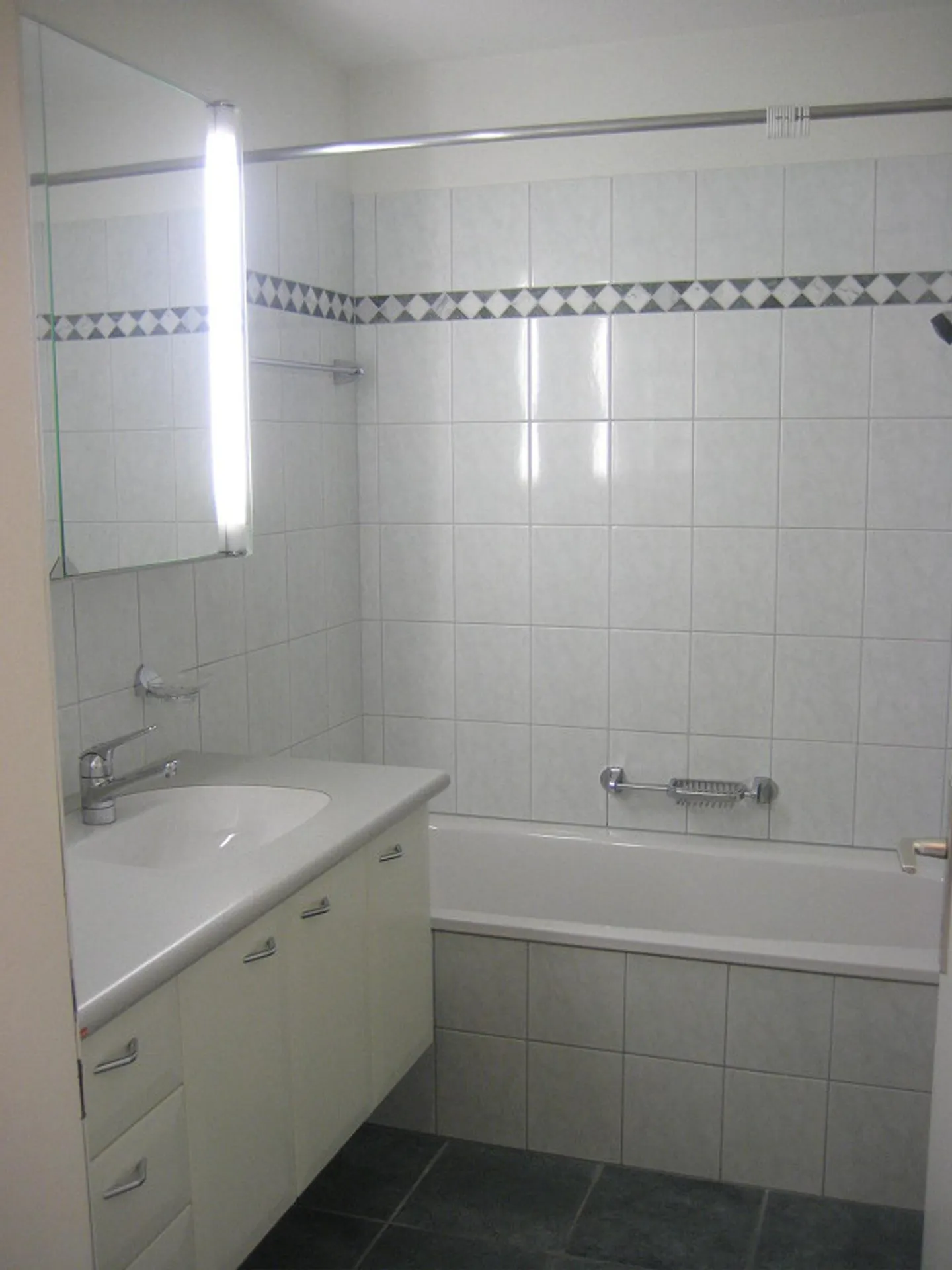 Wohnung im Grünen! - Foto 3 von 6