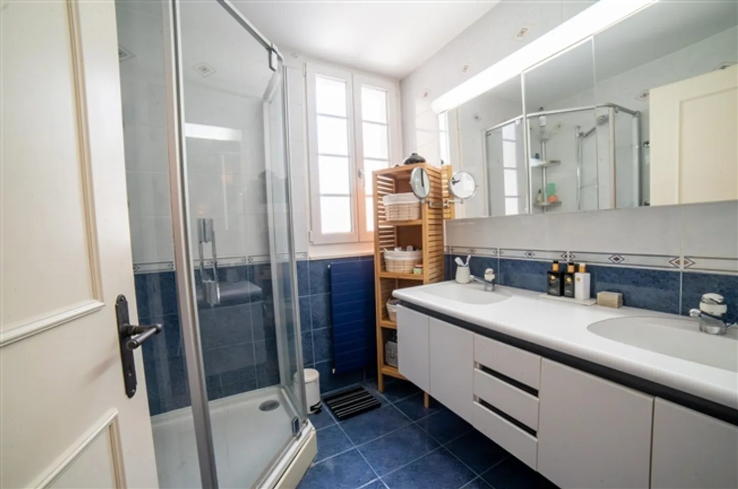 «3.5 Zimmerwohnung mit einzigartigem Charakter im Herzen von Sierre» - Foto 8 von 14