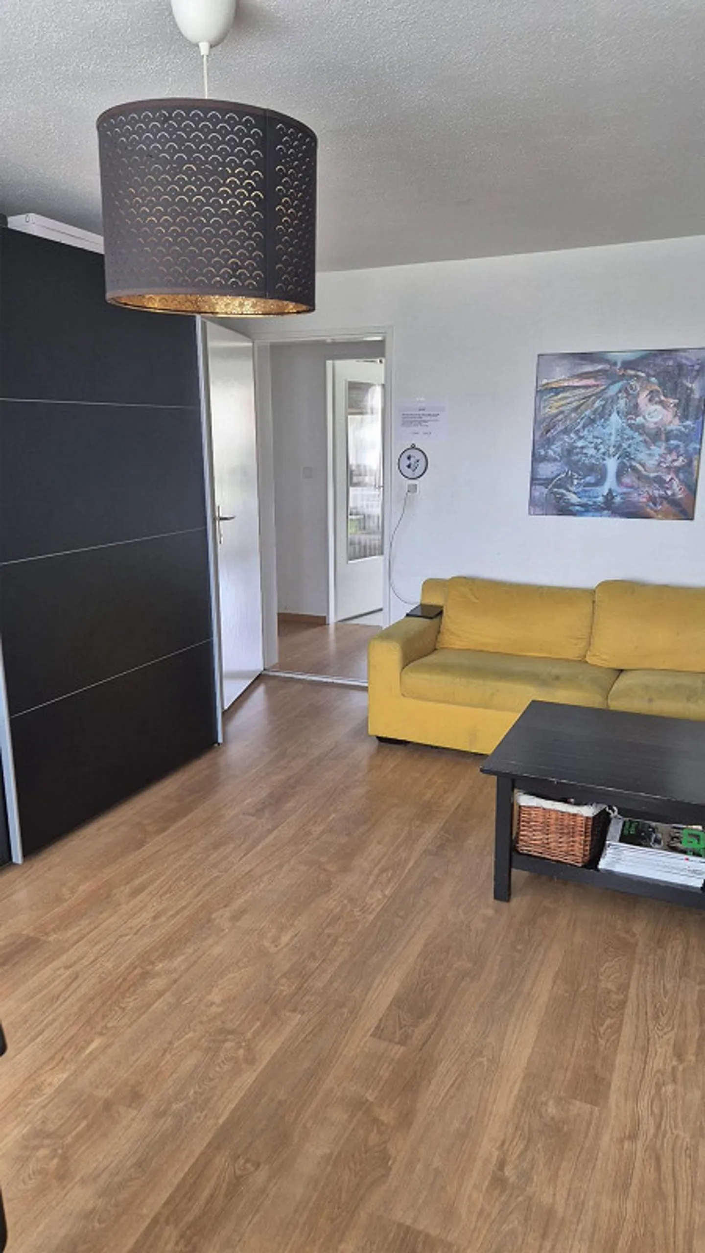 Bright 3-room apartment with two balconies in Romanshorn - Photo 3 of 11