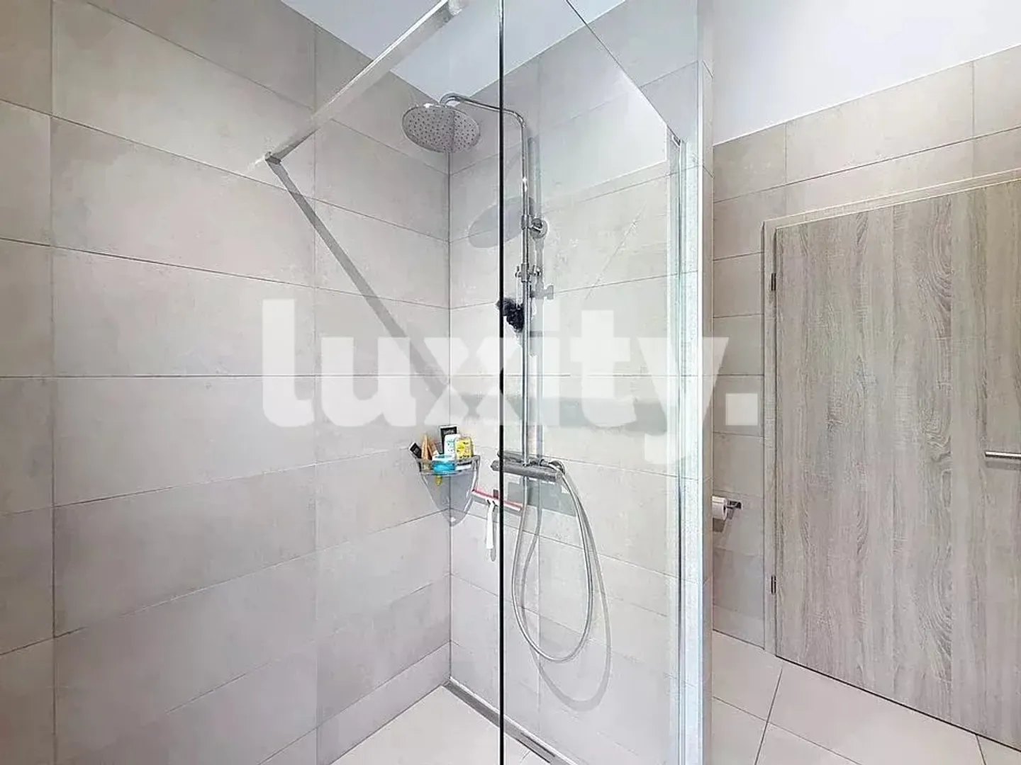 Luxuswohnung mit Seeblick - Foto 8 von 9