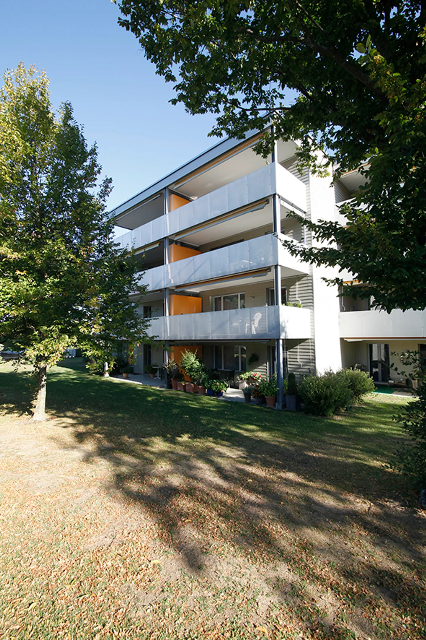 Appartamento moderno di 4,5 stanze in un tranquillo quartiere residenziale! - Foto 1 di 6