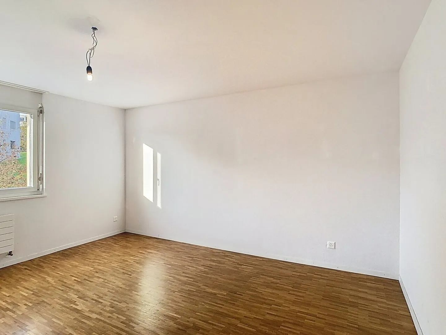 «Geräumige, moderne 31/2 Zimmerwohnung in der Nähe aller Annehmlichkeiten» - Foto 9 von 12