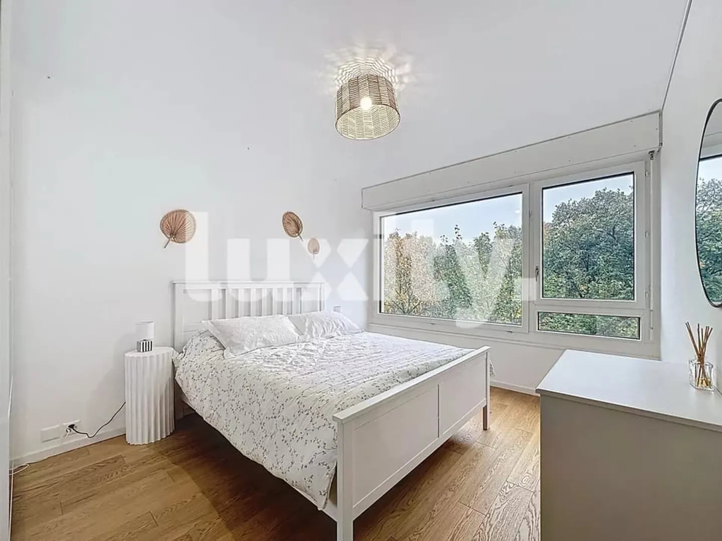 Appartement rénové - Eaux-Vives / Parc La Grange - Photo 3 sur 4