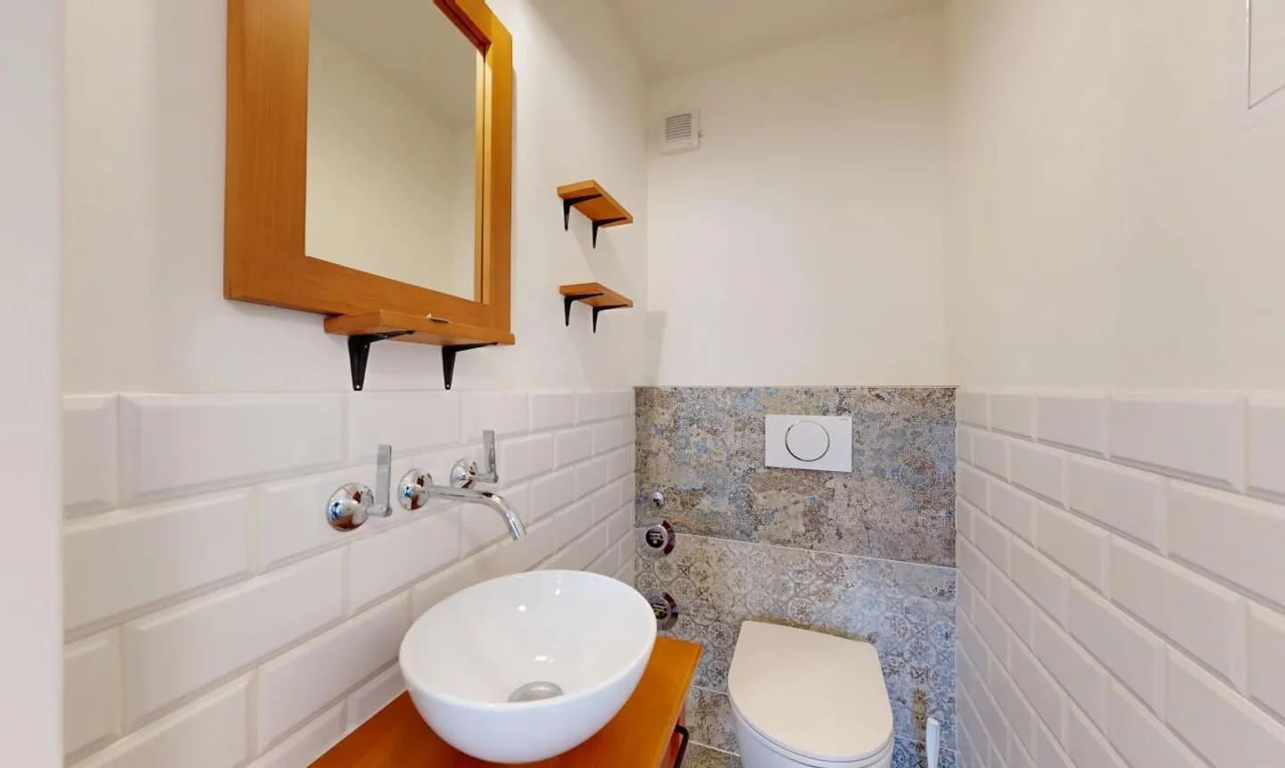 Appartement rénové de 3,5 pièces avec balcon et jardin à Oberwil - Photo 9 sur 11