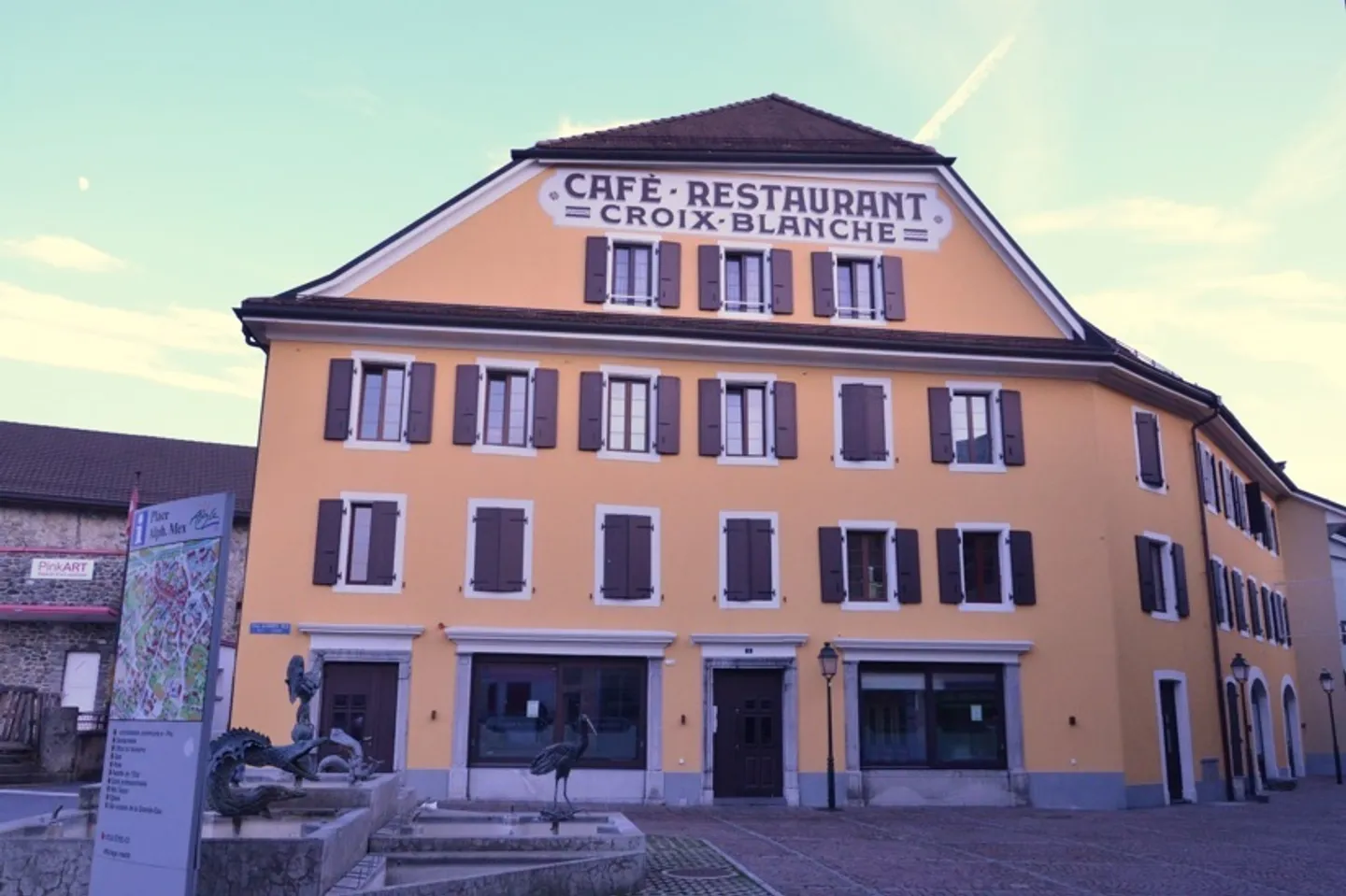 Hôtel à louer - Photo 1 sur 11