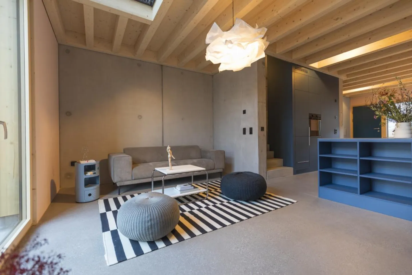 Stylish and spacious living in a modern terraced house - Photo 5 of 18