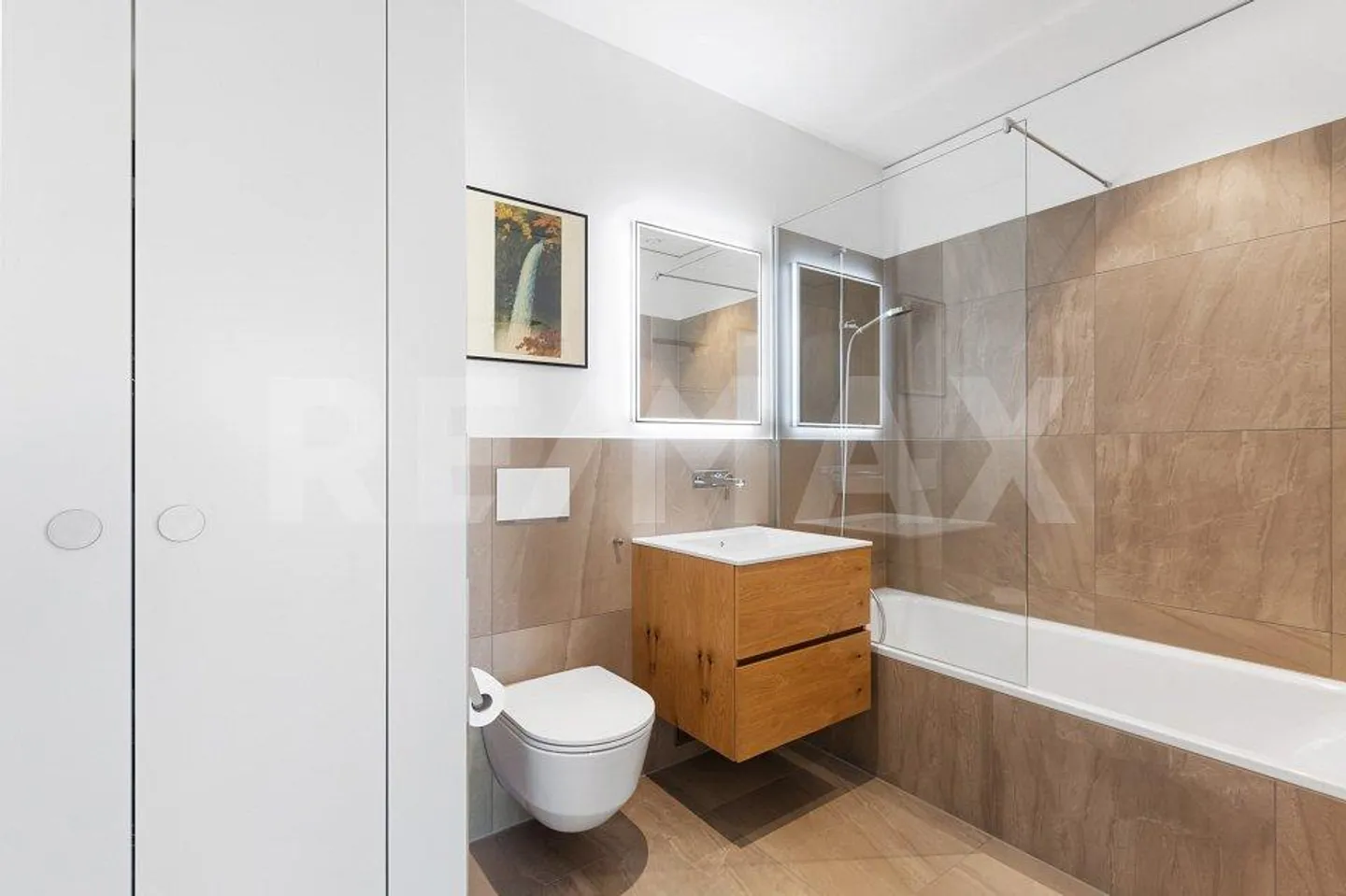 Exclusive 4.5-room condominium in the heart of Winterthur - Photo 9 of 12