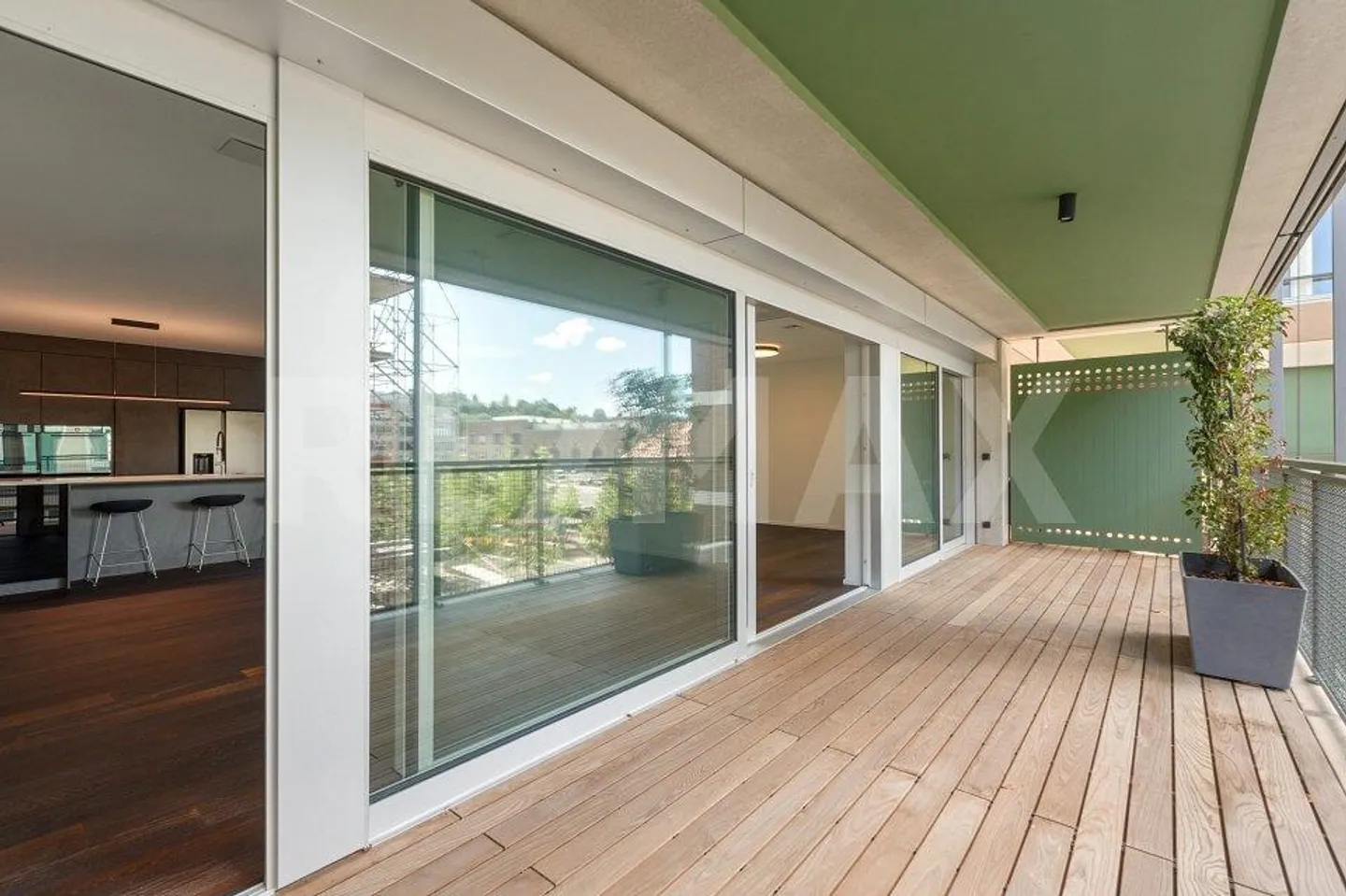 Exclusive 4.5-room condominium in the heart of Winterthur - Photo 10 of 12