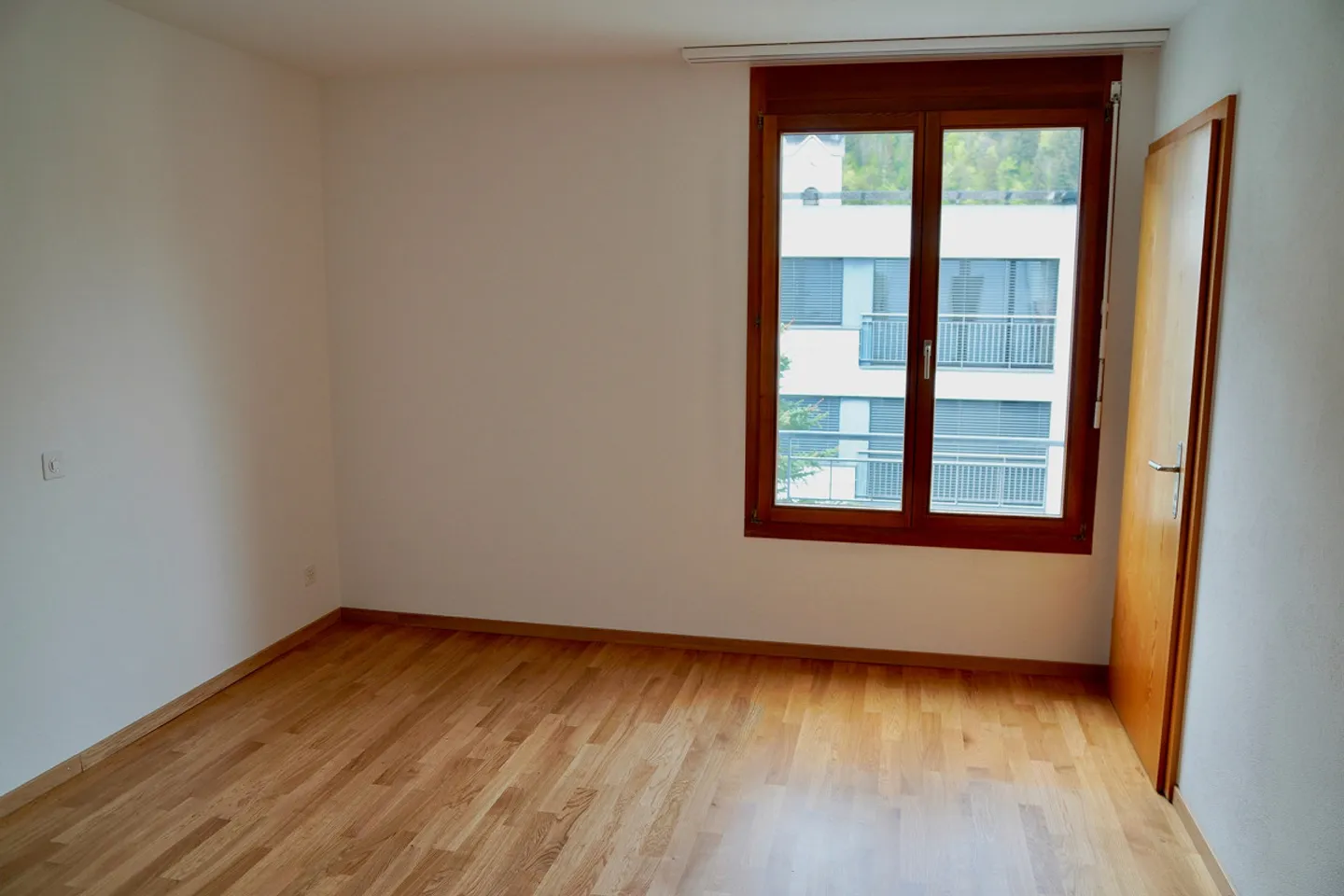 Belle et spacieuse appartement de 4,5 pièces à louer dans un emplacement central - Photo 8 sur 11