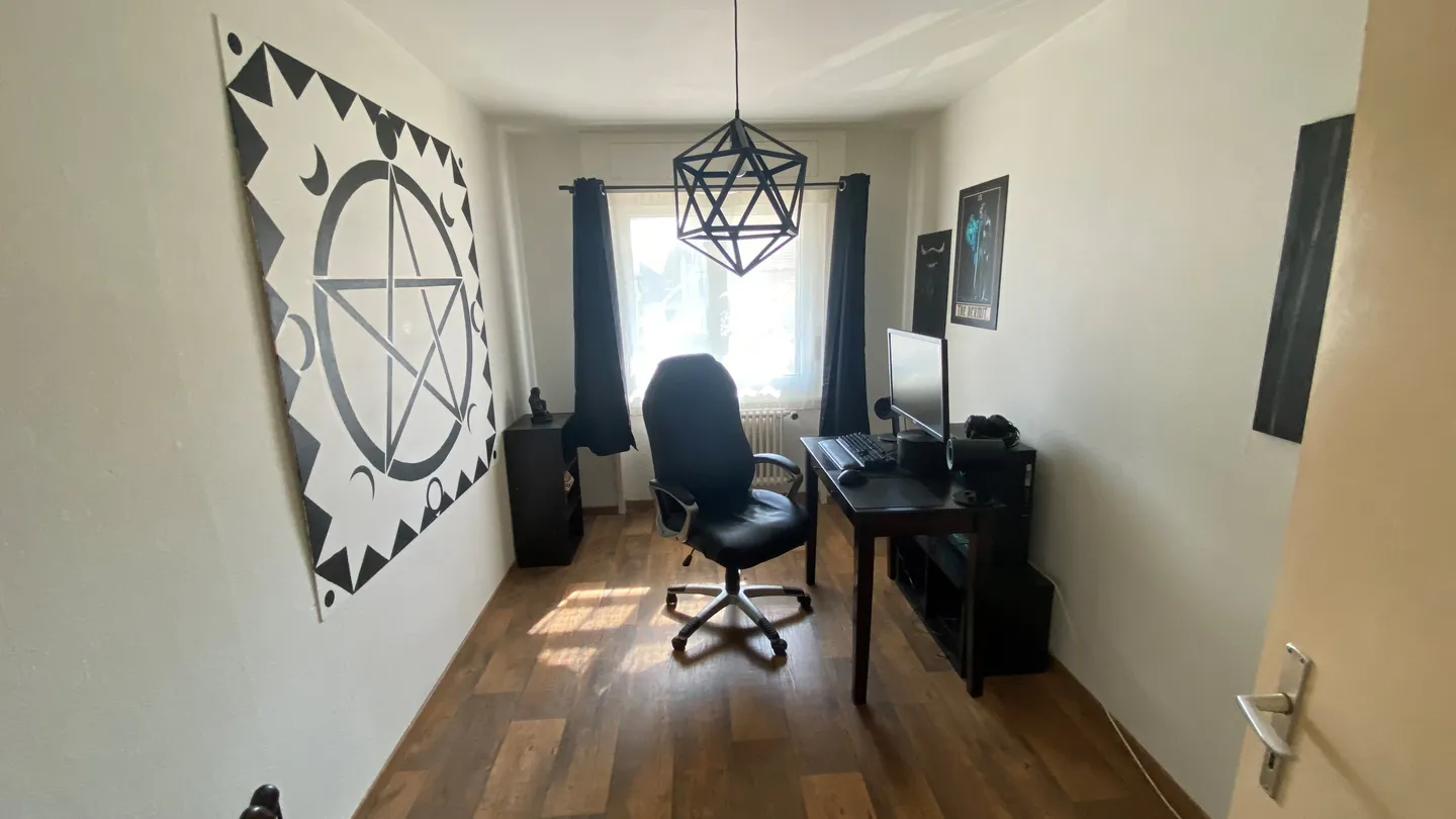 Apartment for rent - Photo 4 of 4