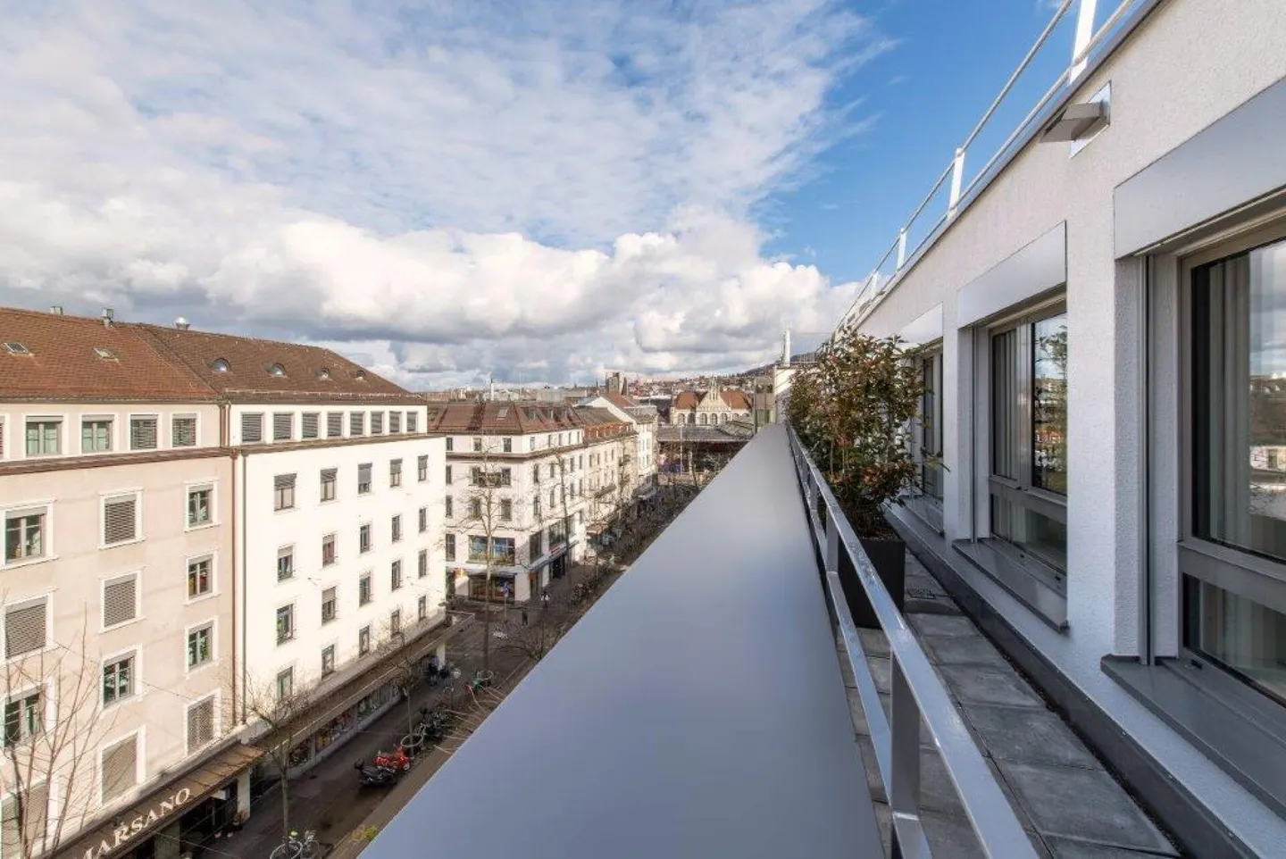 "IL FUTURO" con circa 1'079m² di spazi per uffici sostenibili in Löwenplatz - Foto 6 di 11