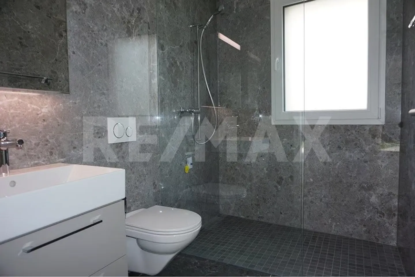 Modern Living on Paganaweg: Your Dream Home! - Photo 5 of 7