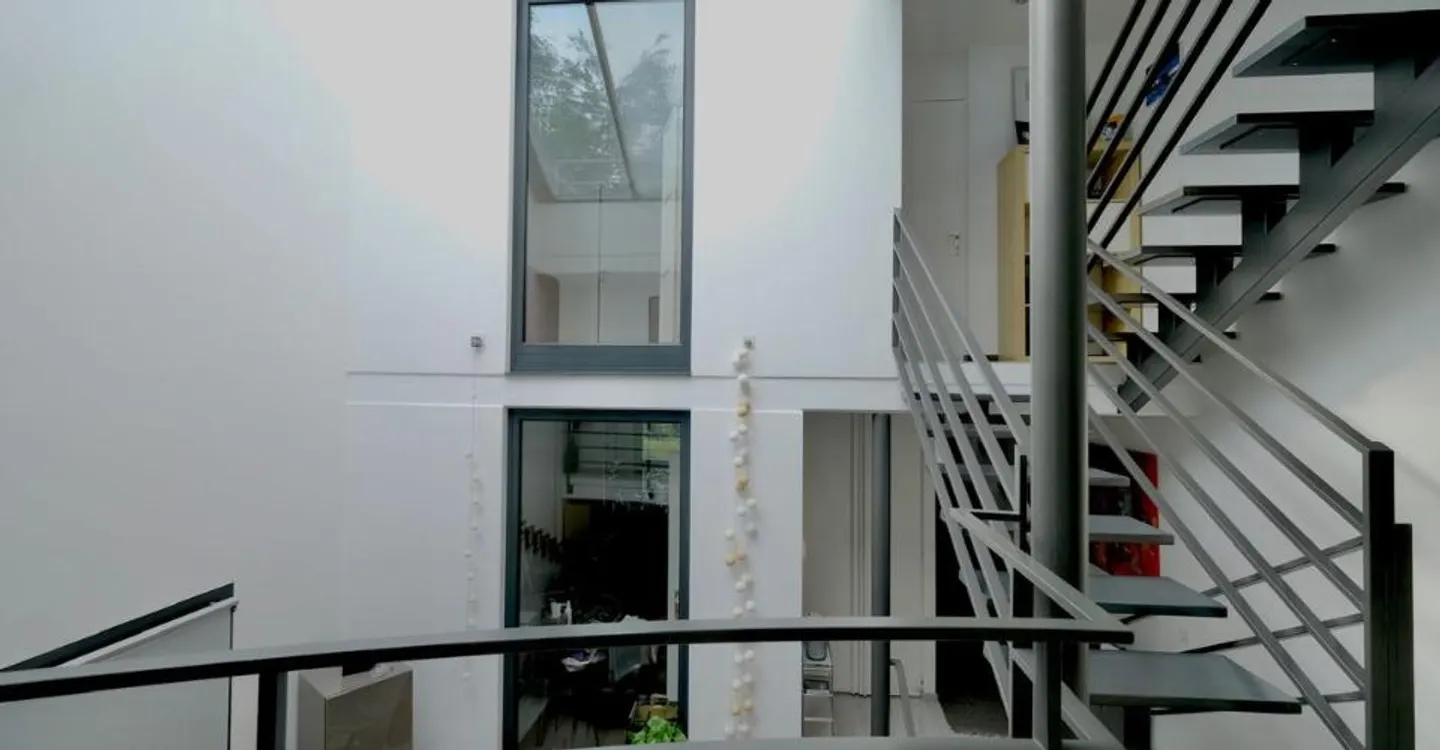 Charming Townhouse with Lake View - Photo 7 of 12