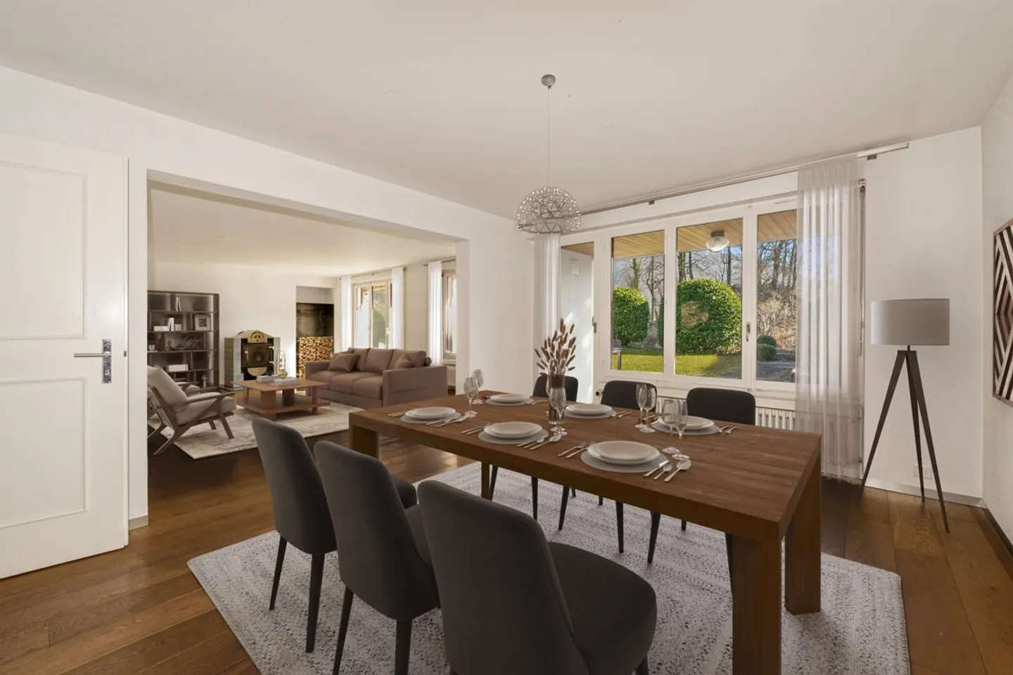 Sonniges Wohnen in Näfels: Bergblick, Ruhe und viel Potenzial - Foto 3 von 5