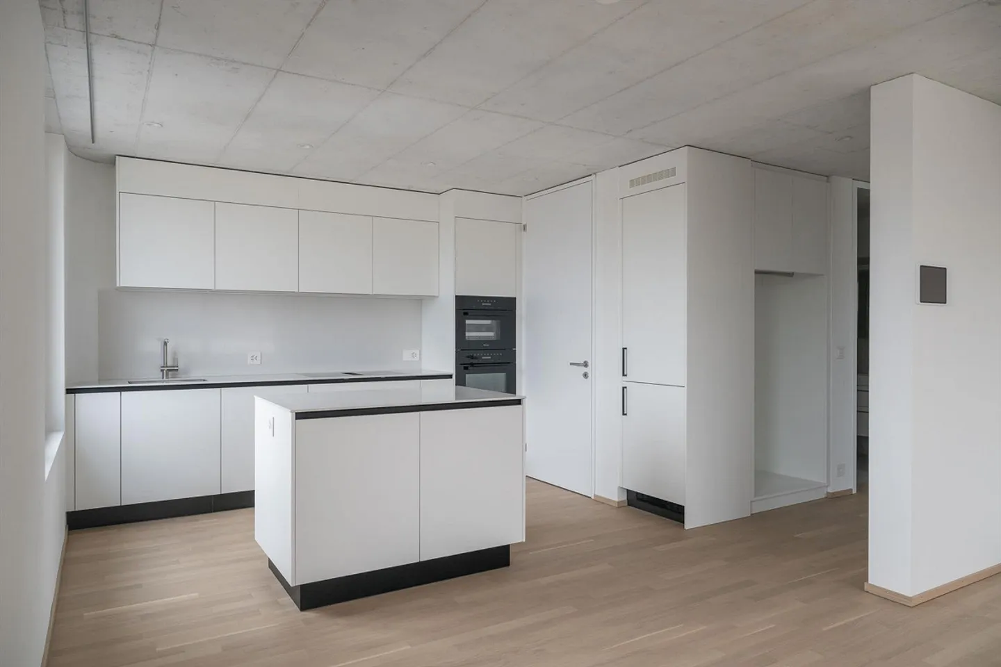 Cercasi inquilino - Appartamento nuovo Living 2 Riverside-Areal - Foto 4 di 7