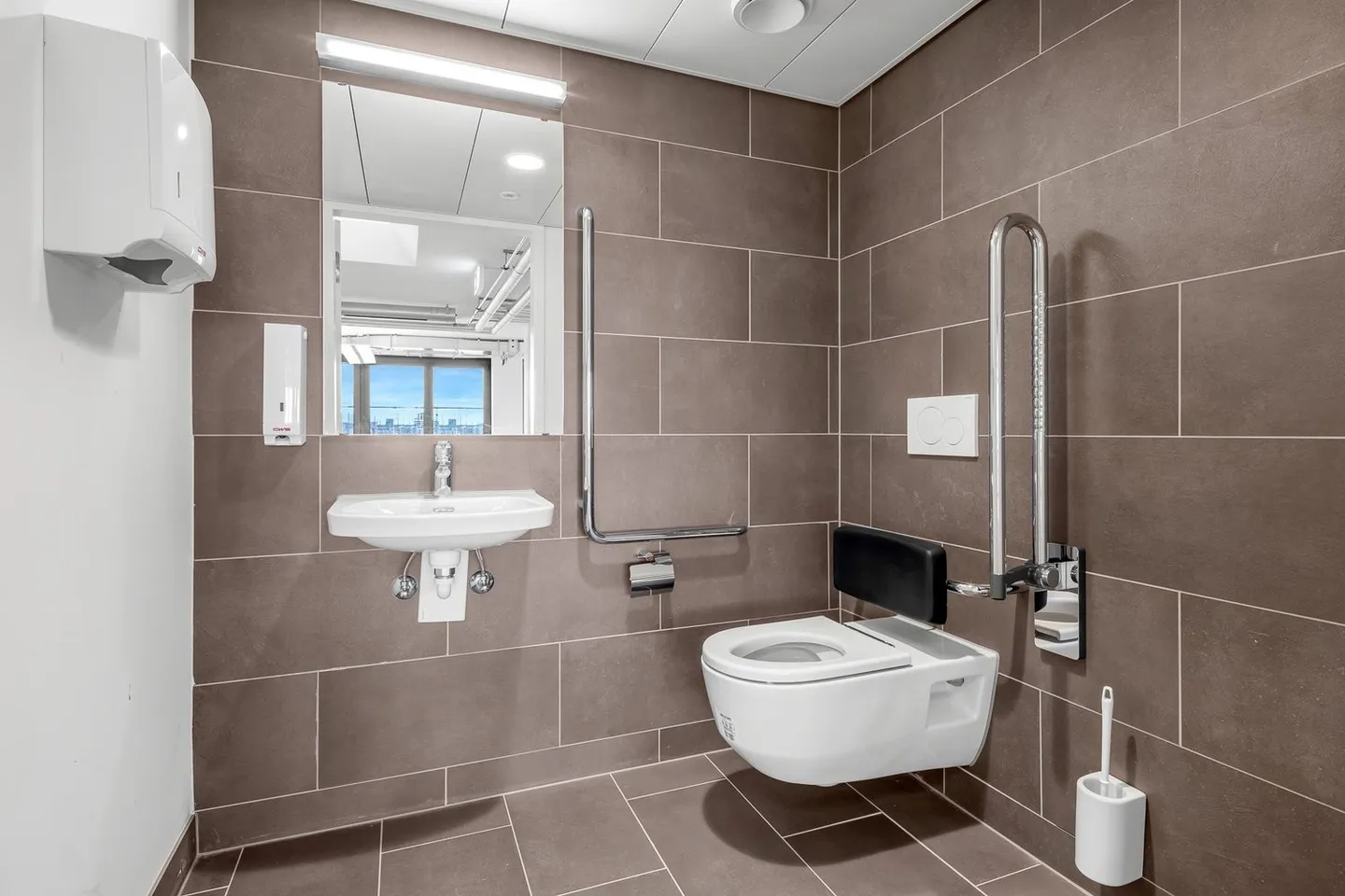 Attractive office space including terrace in the penthouse - Dübendorf - Photo 10 of 10