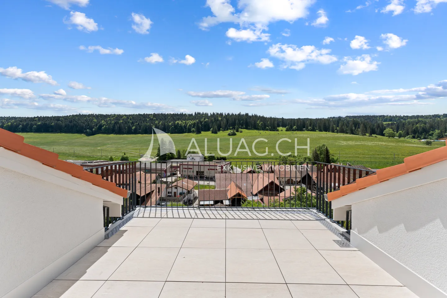 Appartement moderne avec terrasse - Photo 1 sur 12