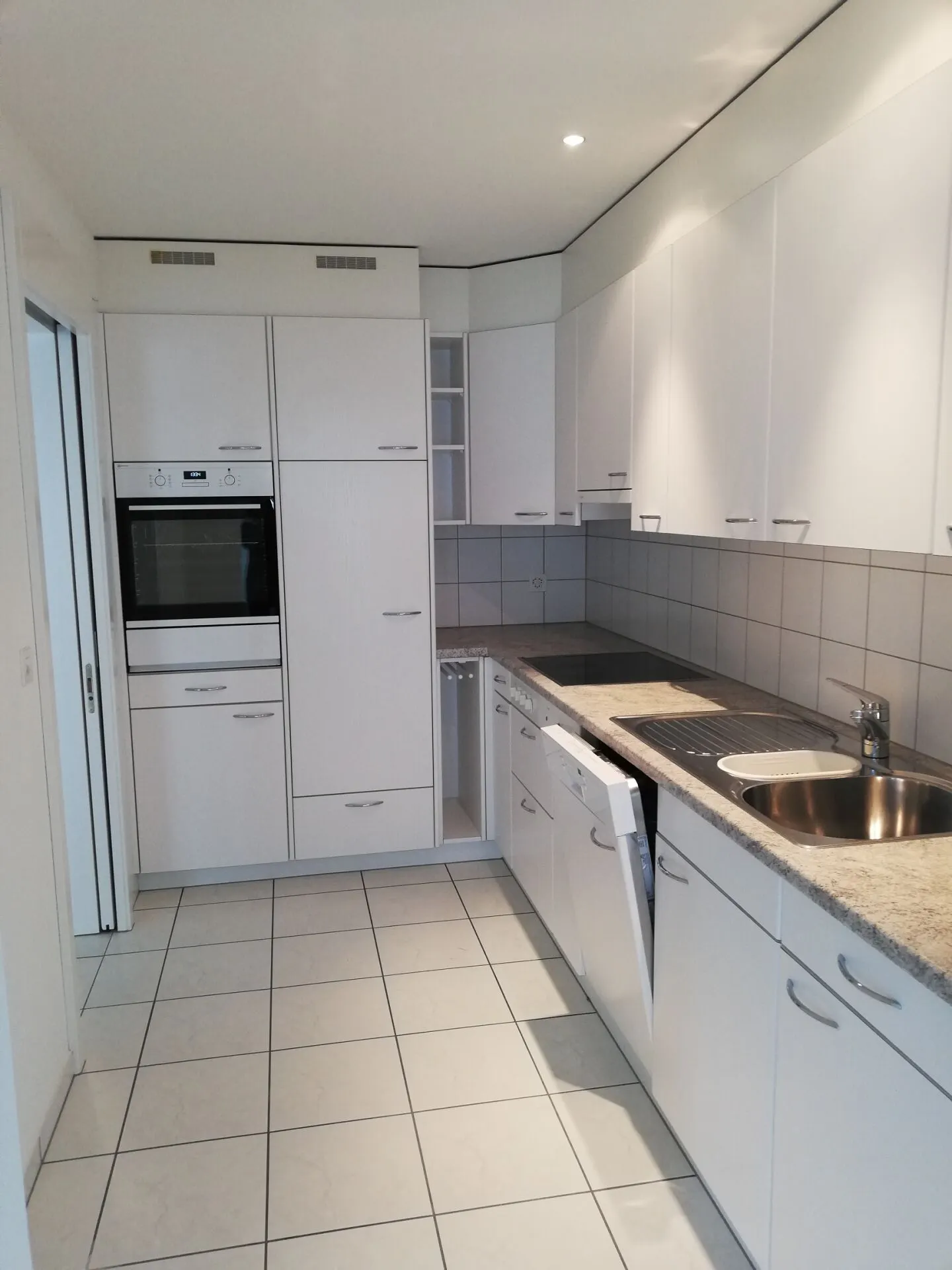 Spacious 4.5-room apartment - Photo 3 of 19