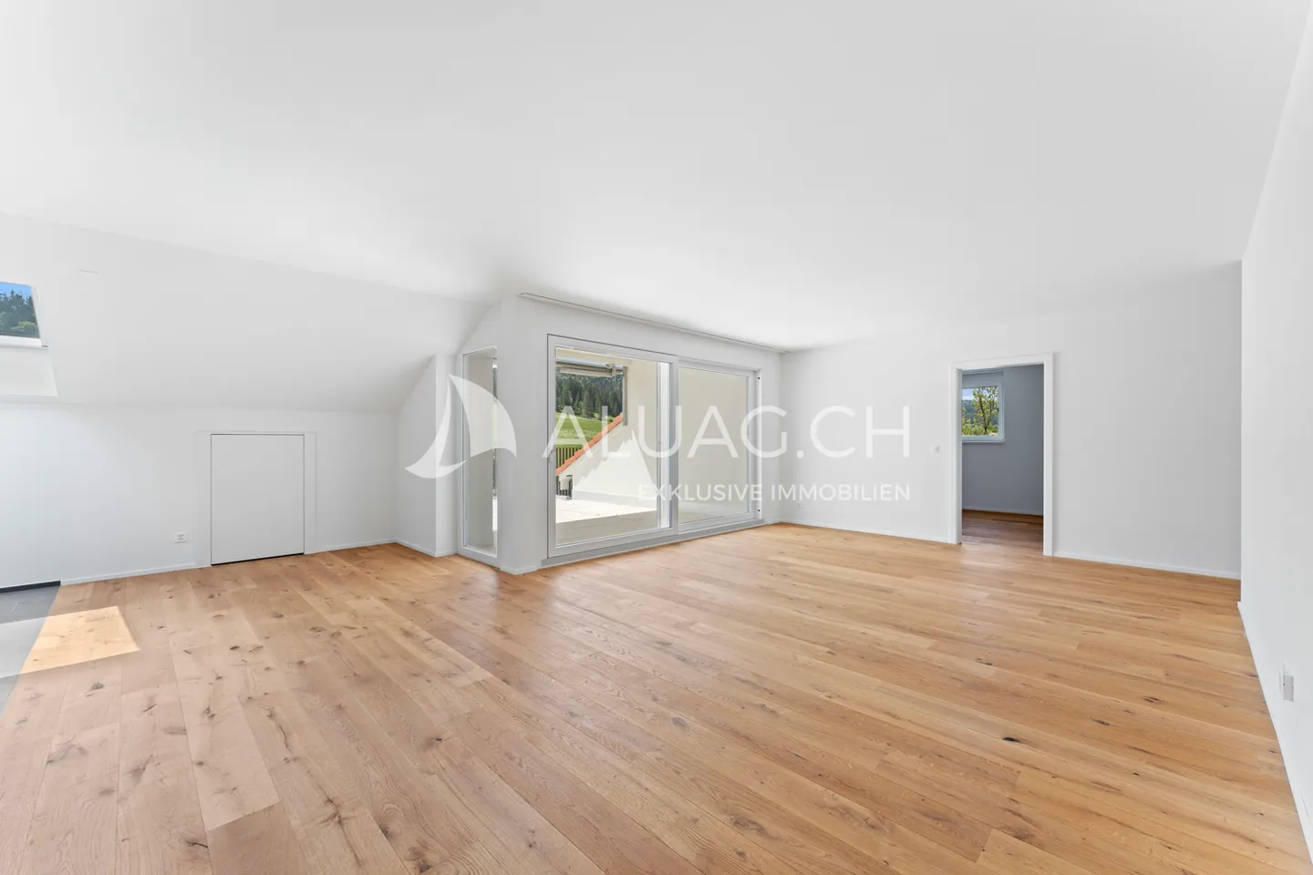 Appartement moderne avec terrasse - Photo 5 sur 12