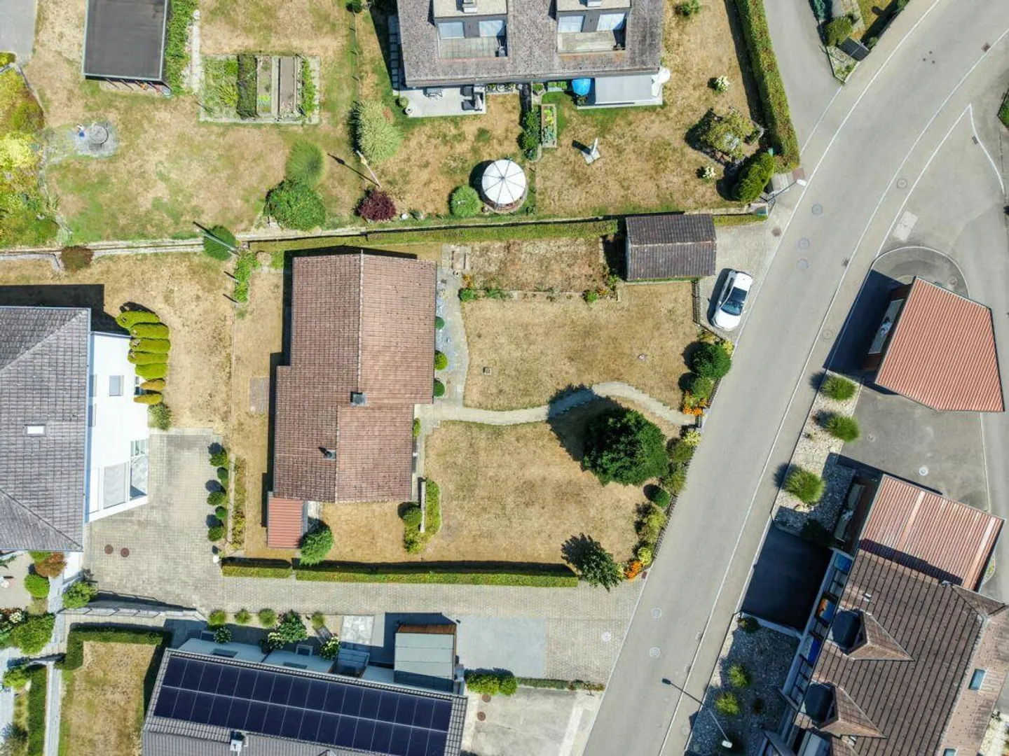 Sonniges Zuhause mit grossem Potential - Foto 2 von 9