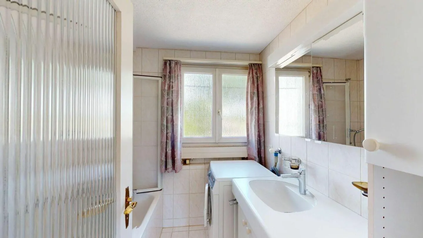 Sonniges Zuhause mit grossem Potential - Foto 5 von 9