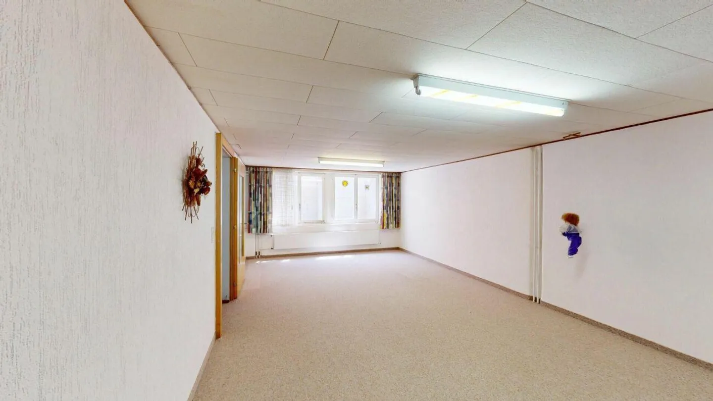 Sonniges Zuhause mit grossem Potential - Foto 7 von 9