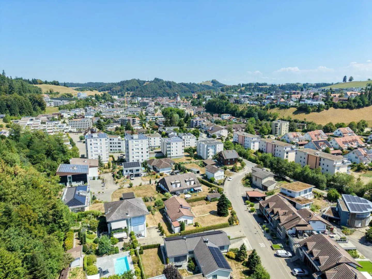Sonniges Zuhause mit grossem Potential - Foto 8 von 9