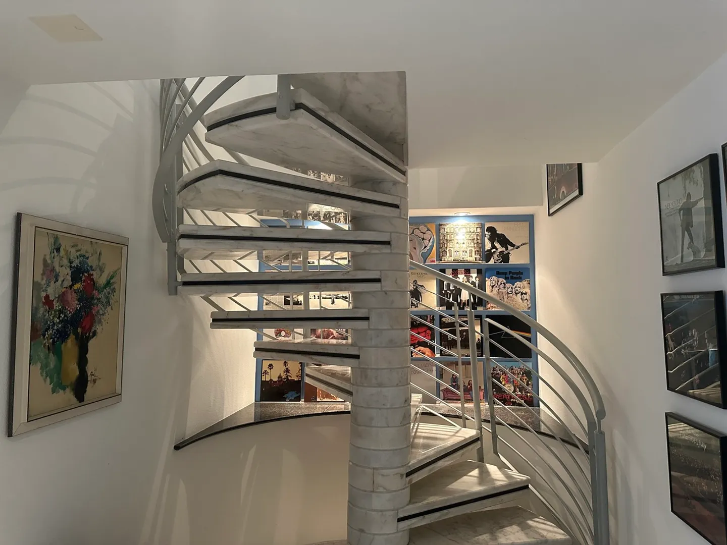 Elegante und grosszügige 6.5 Maisonette Wohnung mit Aussicht auf Basel - Foto 7 von 13