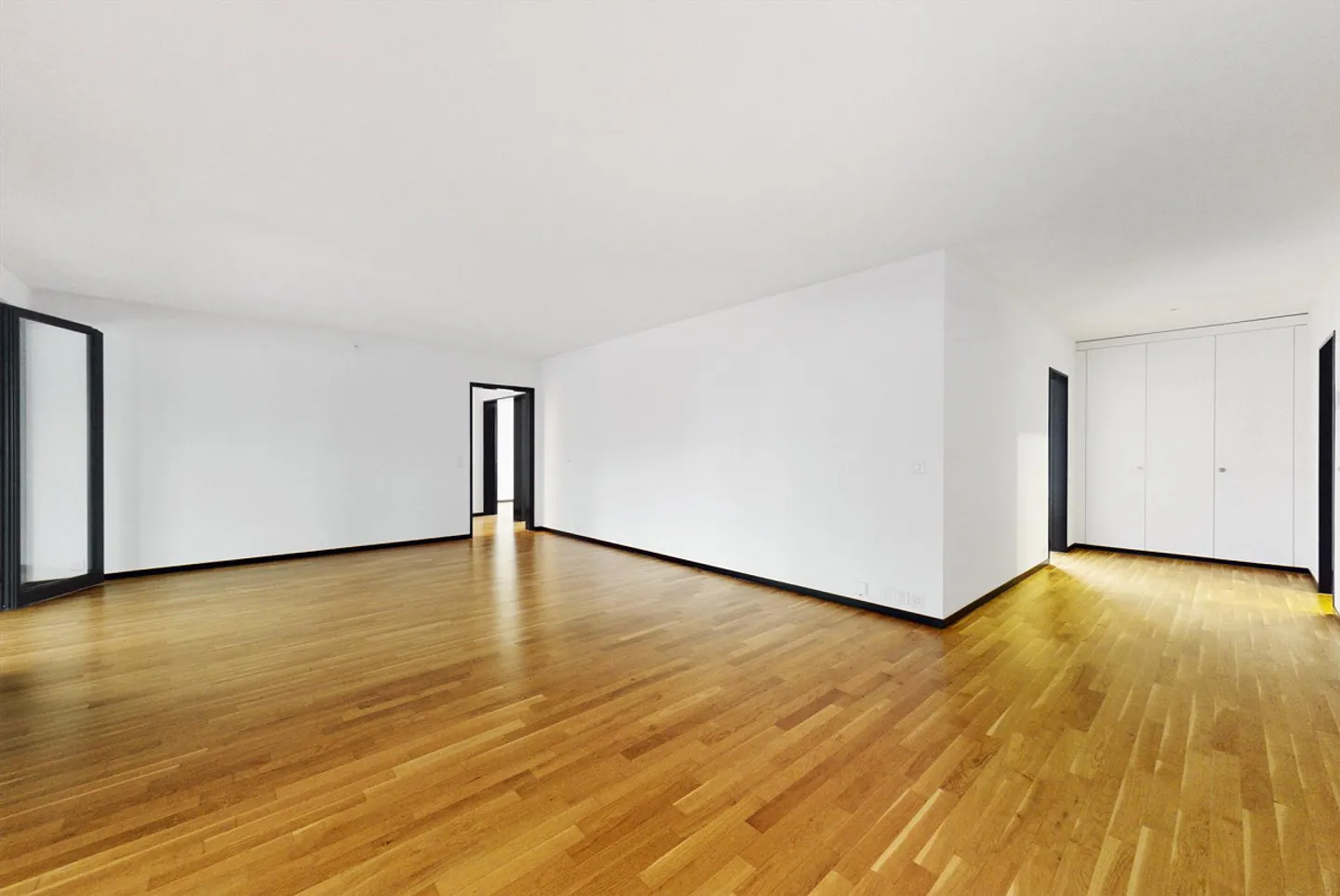 James Albisrieden - Vivre avec Service! - Photo 3 sur 13