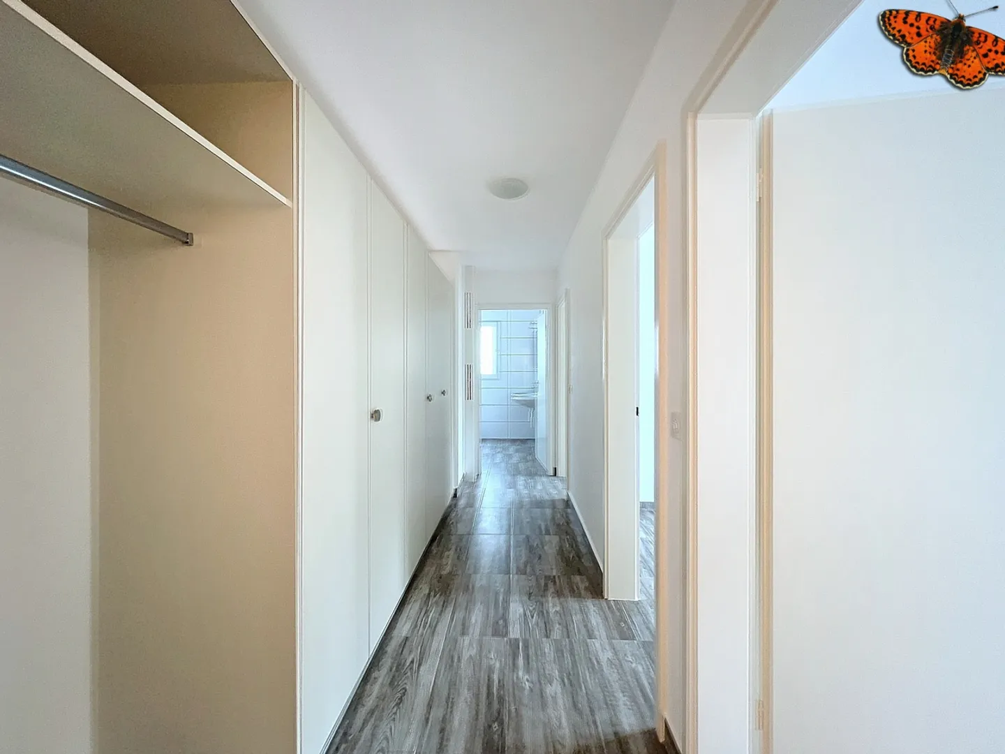 GERÄUMIGE 4-ZIMMER-WOHNUNG - Sehr ruhige Umgebung! - Foto 11 von 13