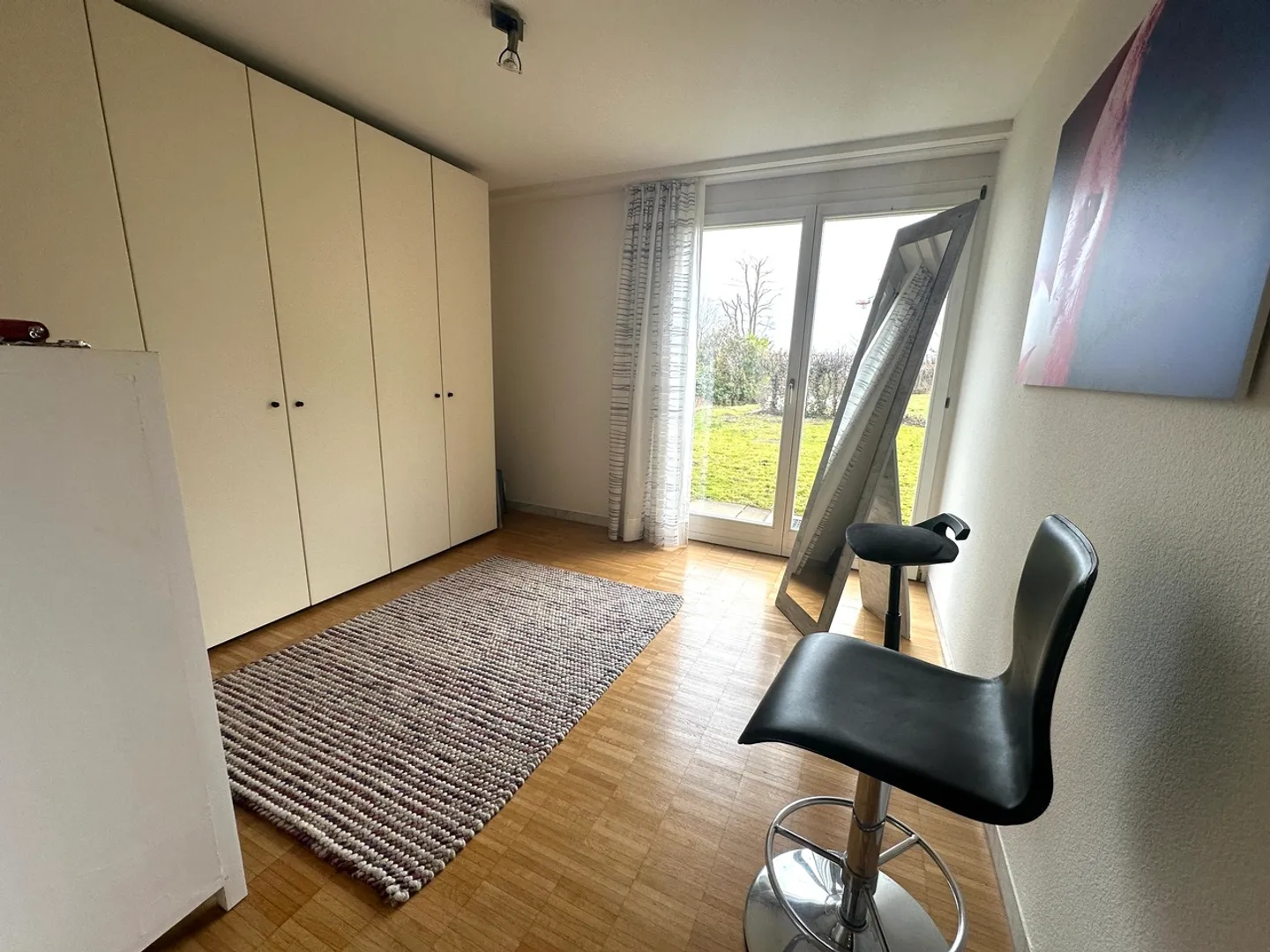 Elegante und grosszügige 6.5 Maisonette Wohnung mit Aussicht auf Basel - Foto 9 von 13