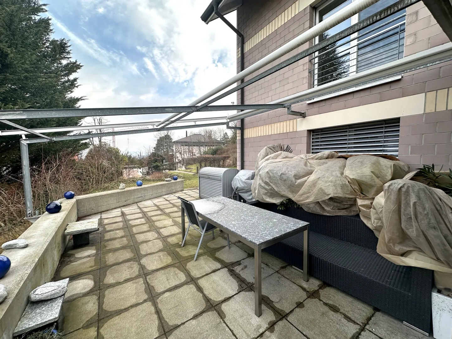 Elegante und grosszügige 6.5 Maisonette Wohnung mit Aussicht auf Basel - Foto 12 von 13