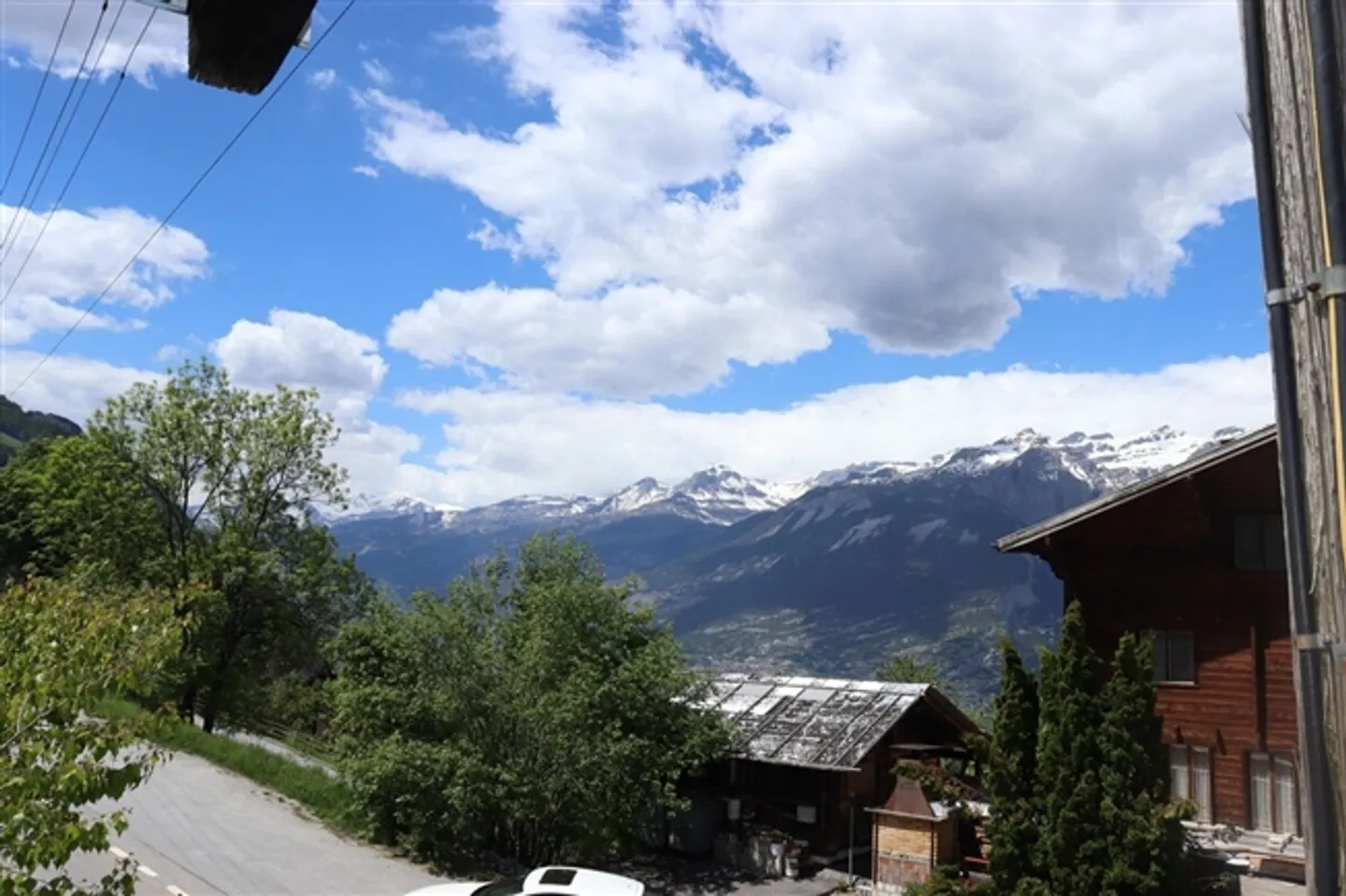 Affascinante fienile del Vallese con panorama e garage a Oberems - Foto 10 di 11