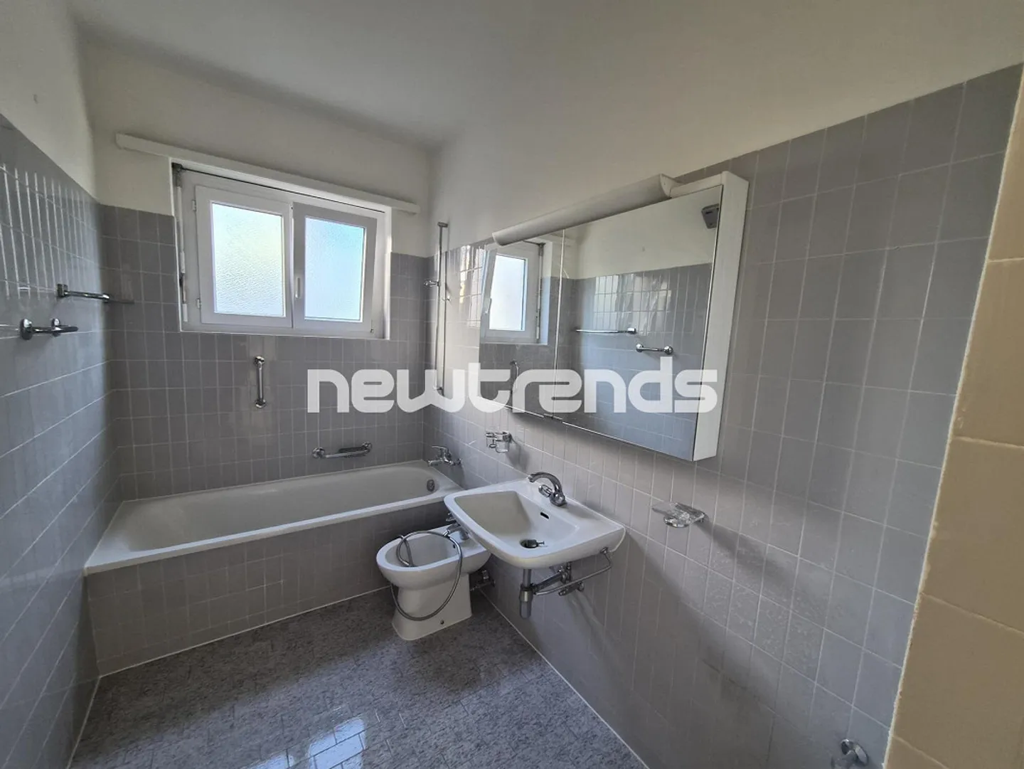 Lugano : appartement 4.5 pièces à louer dans un quartier central - Photo 13 sur 16