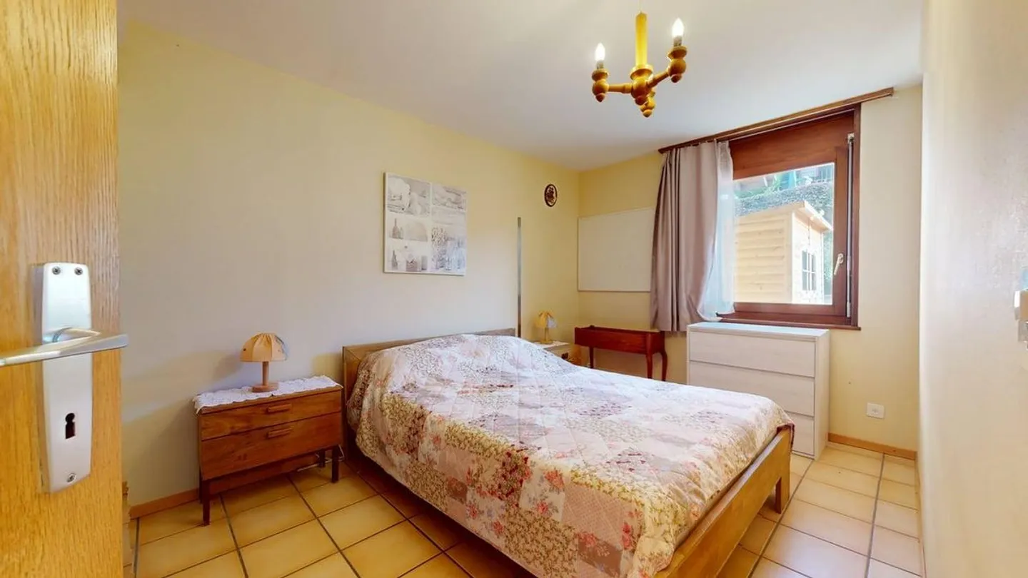 Familienhaus mit freiem Blick! - Foto 8 von 13