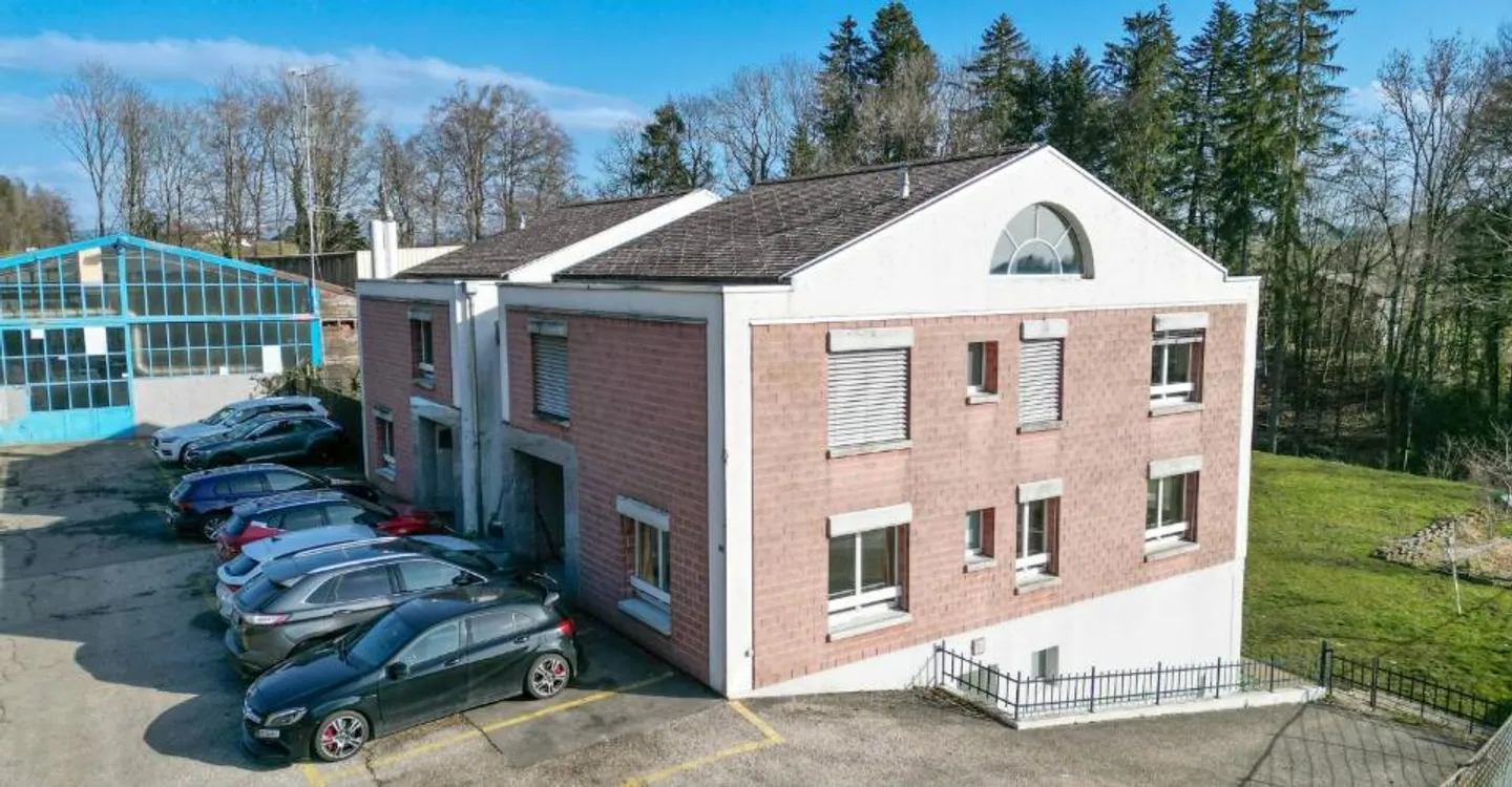 Spacious Office Space in Savigny - Photo 5 of 7