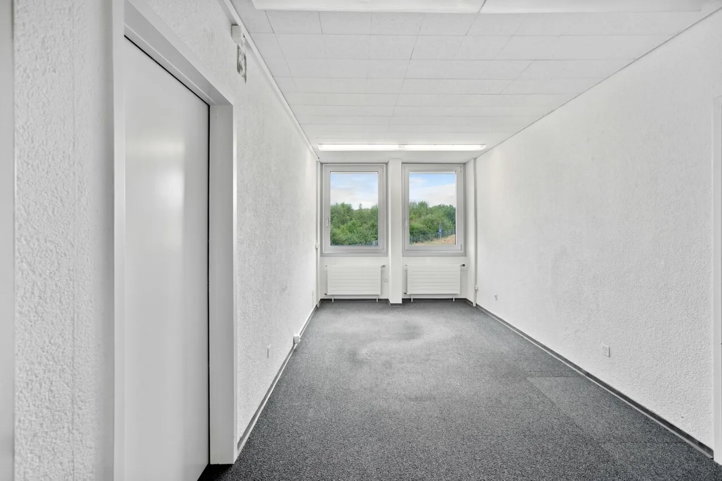Uffici spaziosi di 250m2 - divisione possibile - Foto 4 di 7