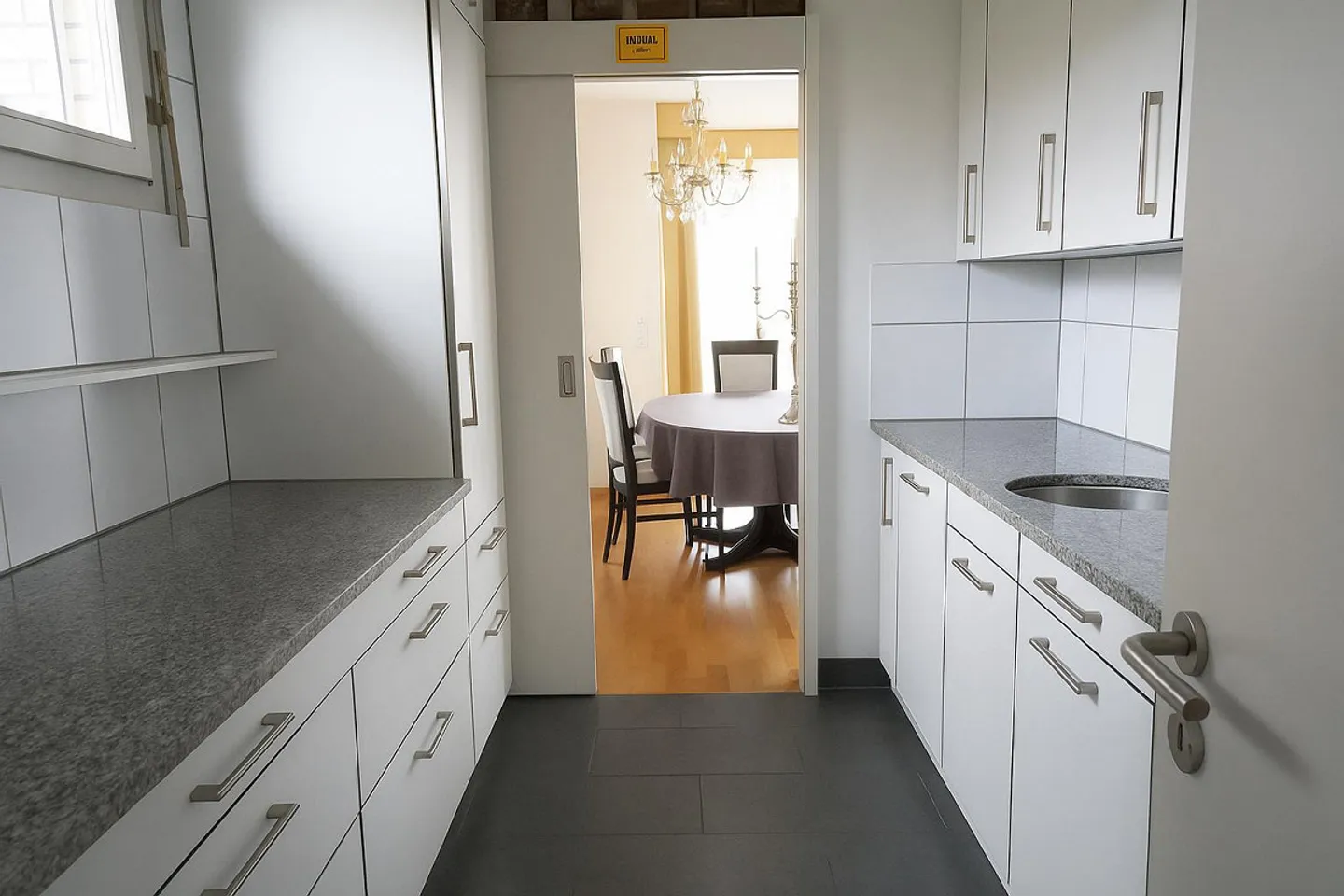 Ampio appartamento maisonette di 6 stanze vicino al centro del villaggio - Foto 4 di 8