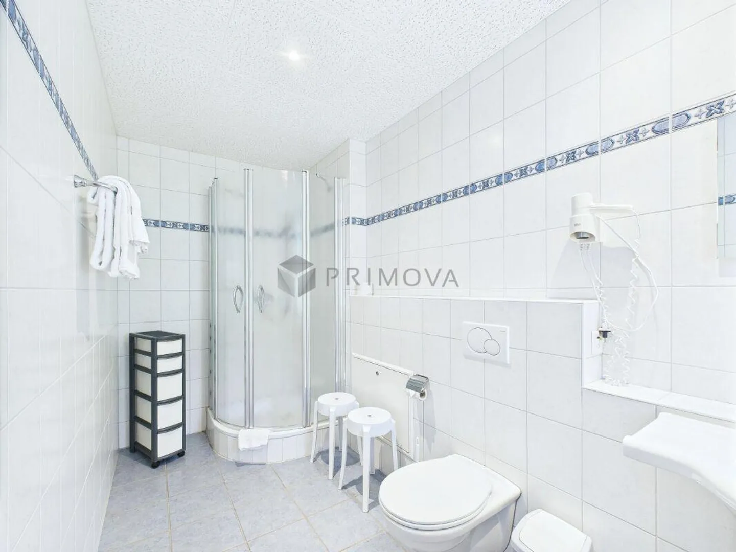 Hotel & Restaurant mit Einliegerwohnungen, Rebberg und Bauland in P... - Foto 20 von 30
